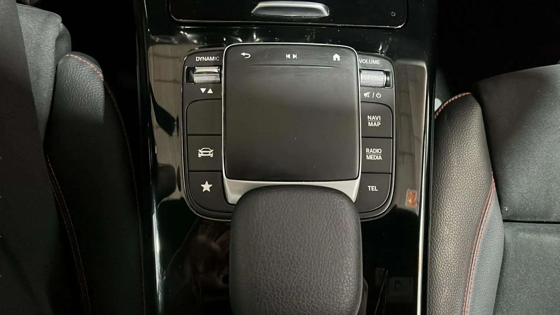 Mercedes-Benz CLA 220d - foto 19