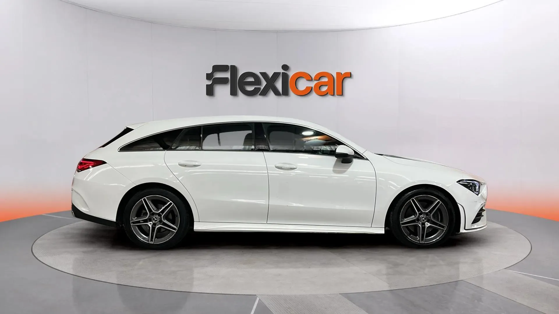 Mercedes-Benz CLA 220d - foto 8