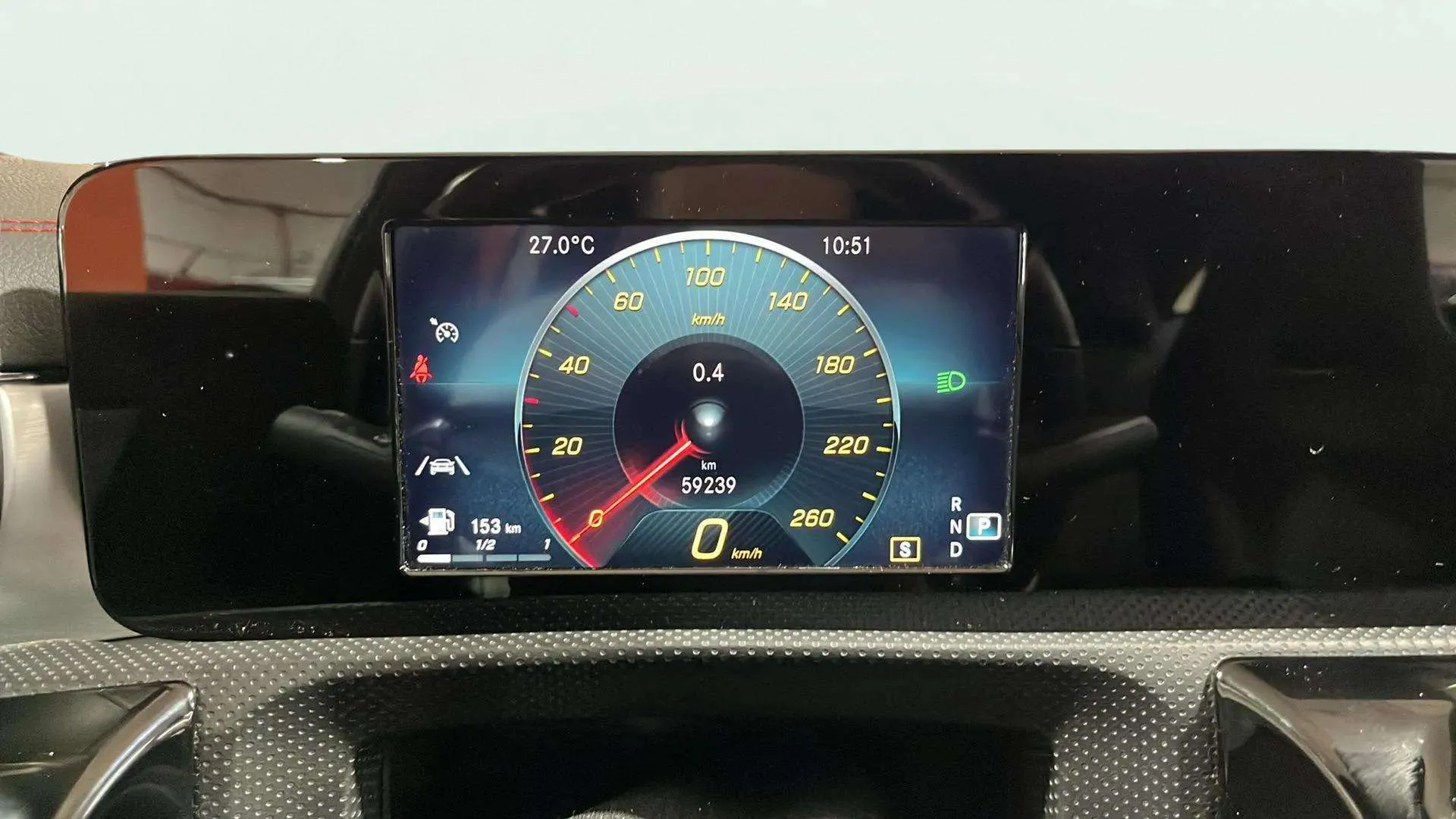 Mercedes-Benz CLA 220d - foto 9
