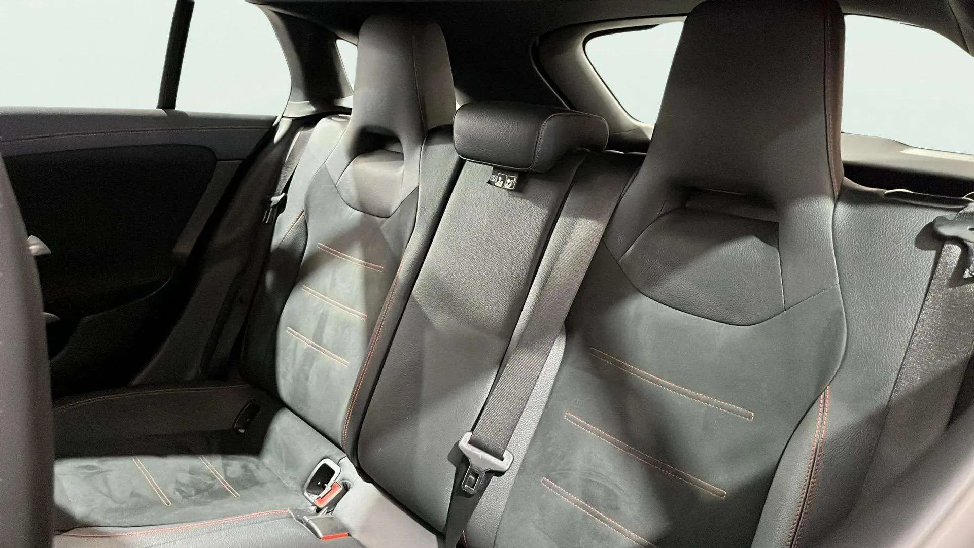 Mercedes-Benz CLA 220d - foto 23