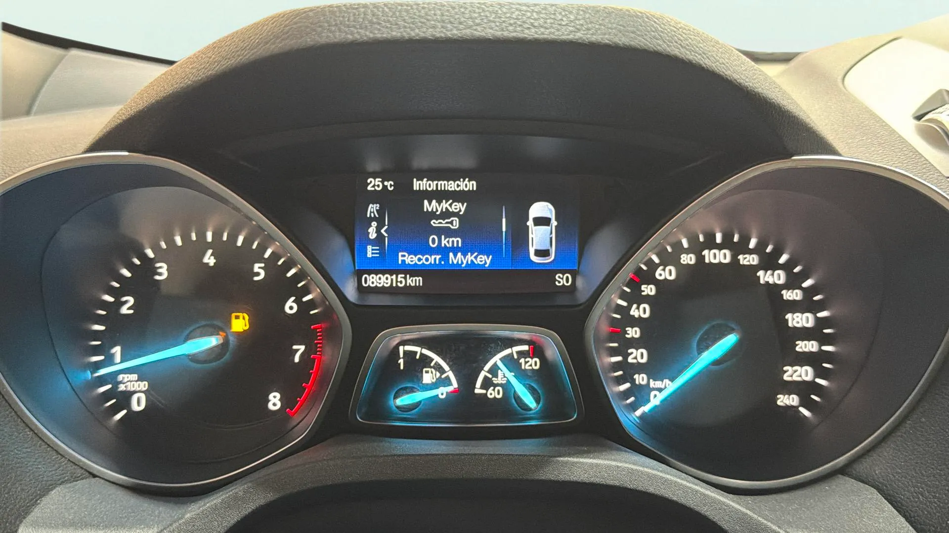 Ford Kuga 1.5 EcoBoost 4x2 ST-Line - foto 11