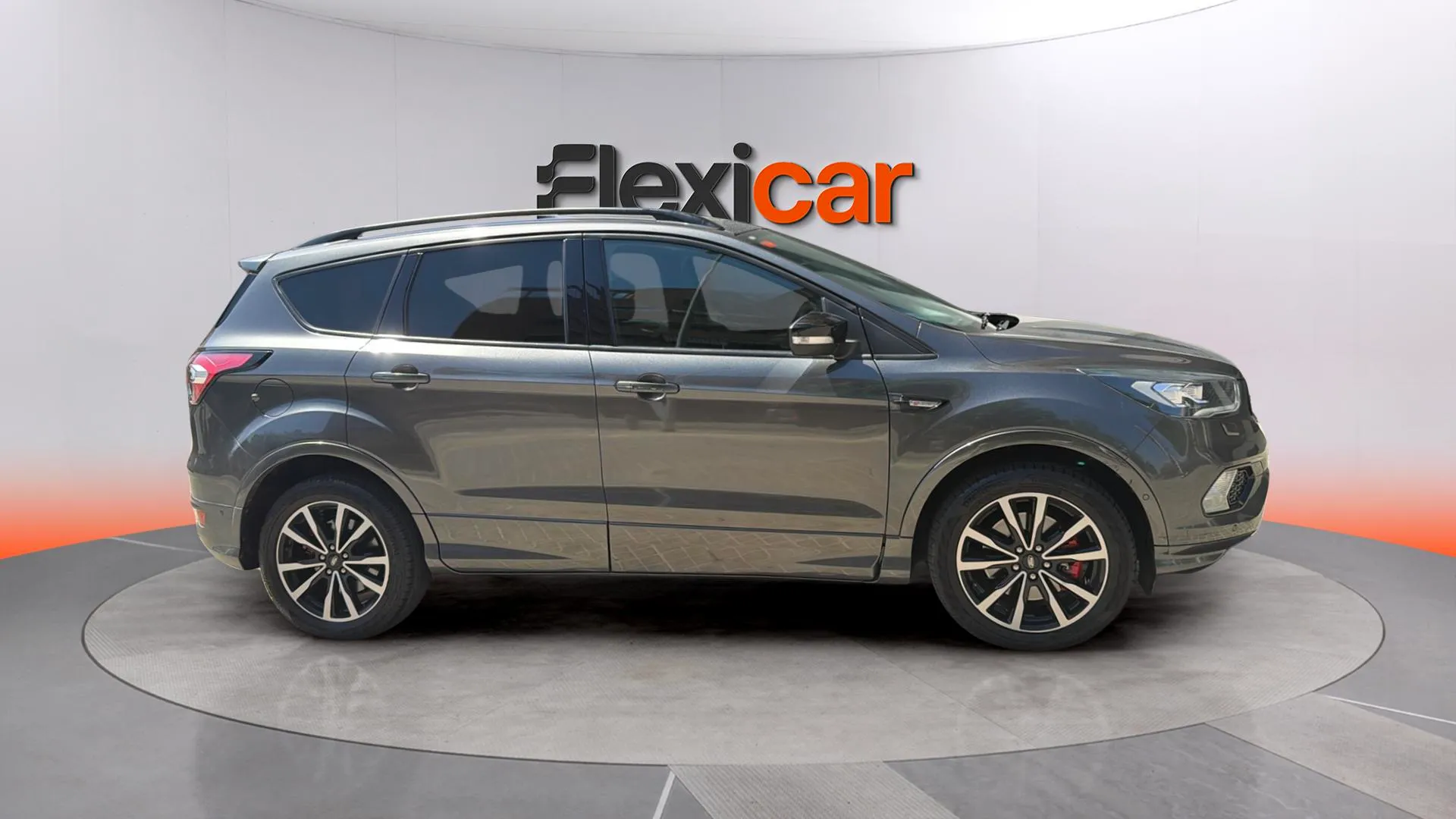 Ford Kuga 1.5 EcoBoost 4x2 ST-Line - foto 9