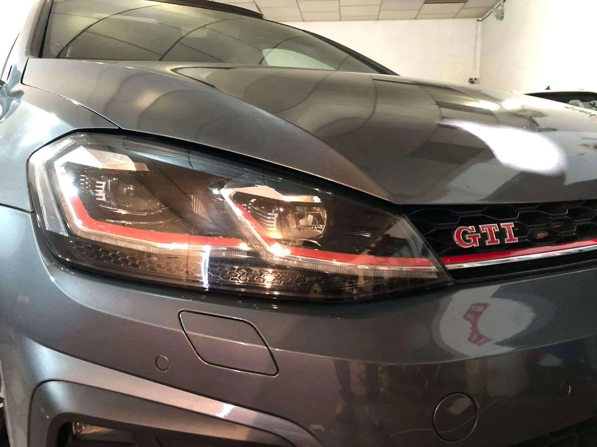 Volkswagen Golf GTI Performance 2.0 TSI - foto 19