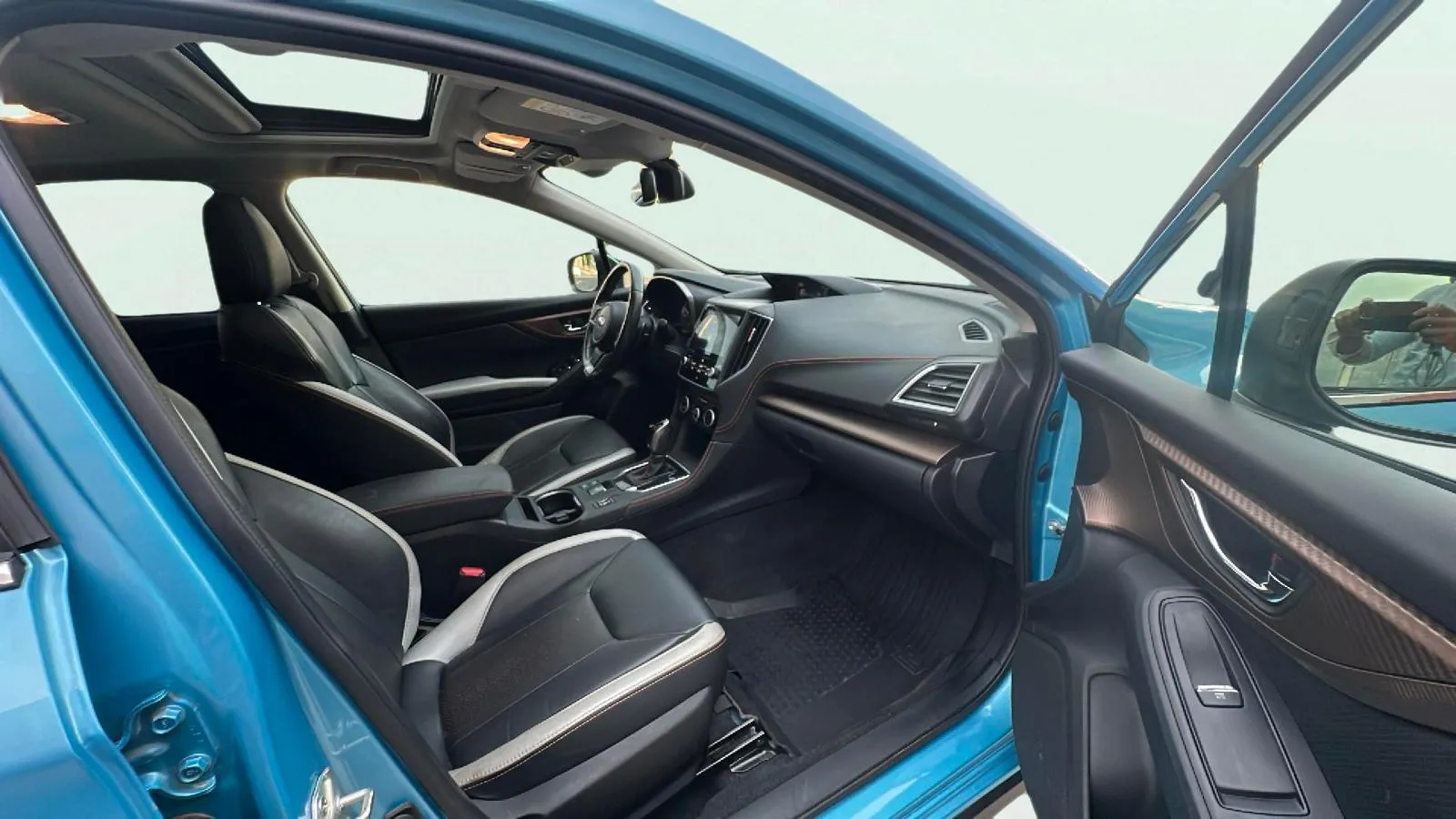 Subaru XV 2.0i Hybrid CVT Executive Plus - foto 13