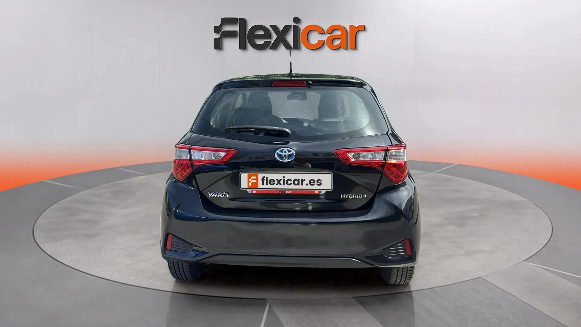Toyota Yaris 1.5 100H Active Tech - foto 6