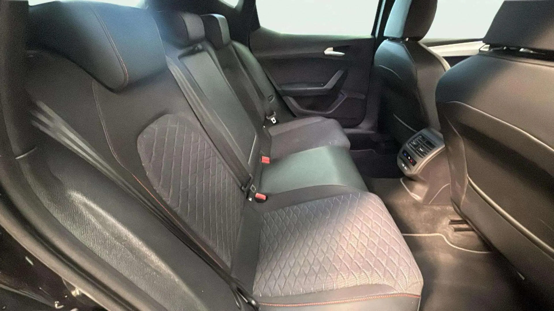 SEAT León 1.5 TSI FR - foto 17