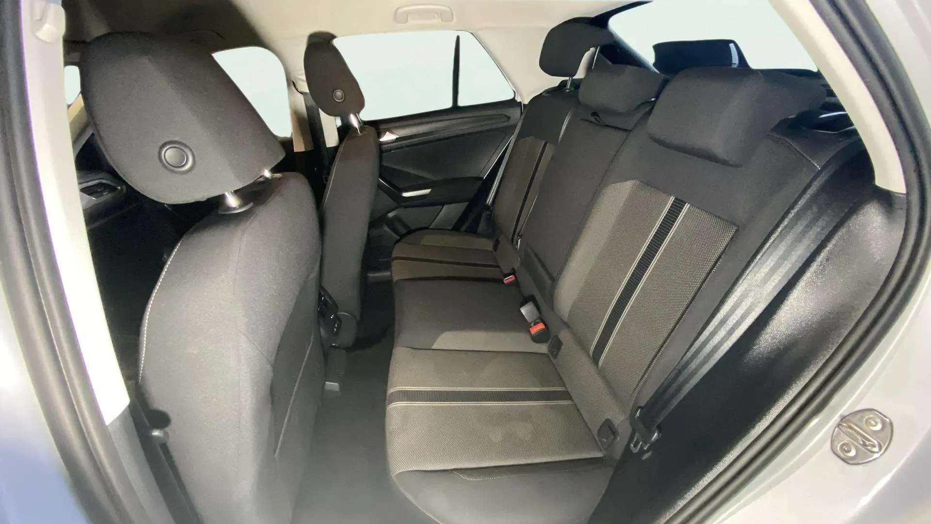 Volkswagen T-Roc Advance 1.0 TSI - foto 22