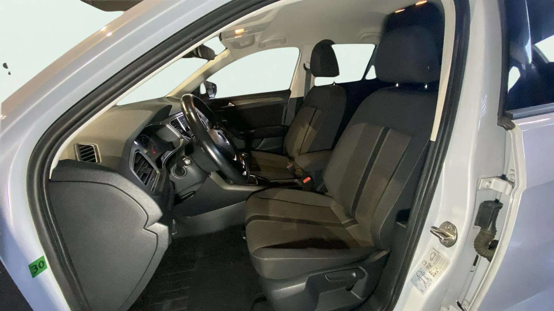 Volkswagen T-Roc Advance 1.0 TSI - foto 19