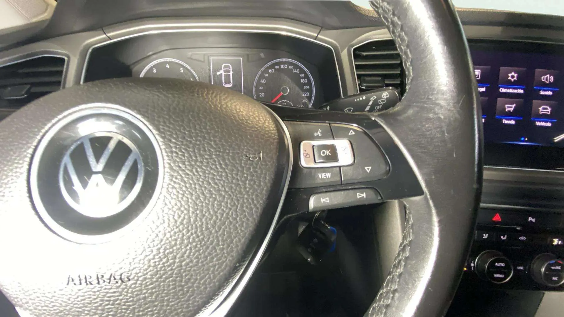 Volkswagen T-Roc Advance 1.0 TSI - foto 13