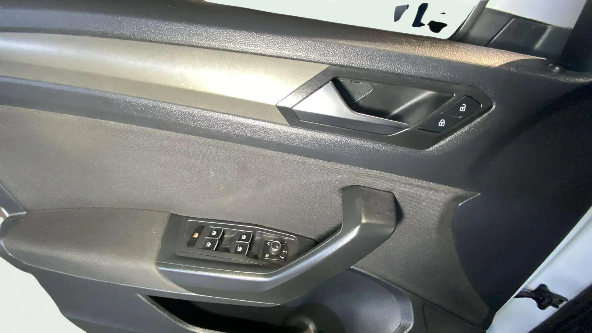 Volkswagen T-Roc Advance 1.0 TSI - foto 25