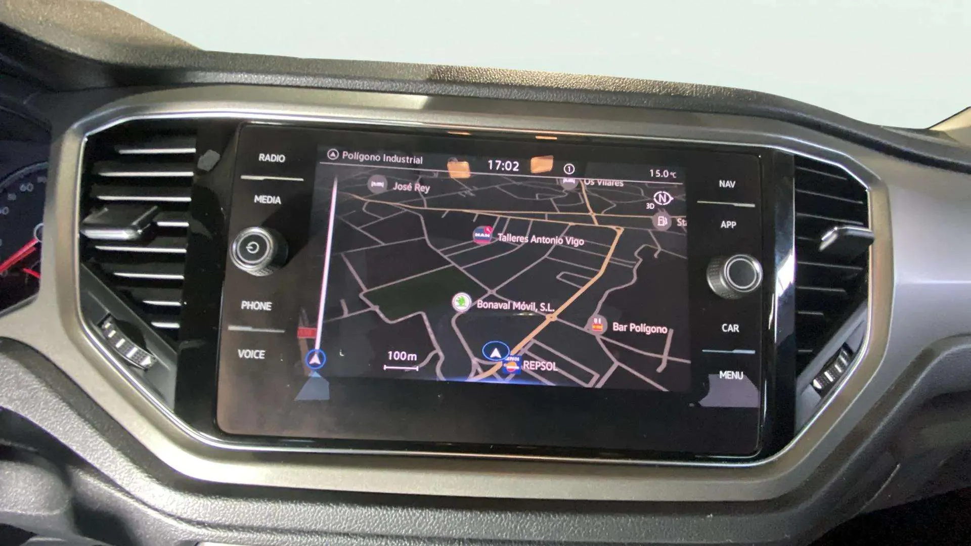 Volkswagen T-Roc Advance 1.0 TSI - foto 15