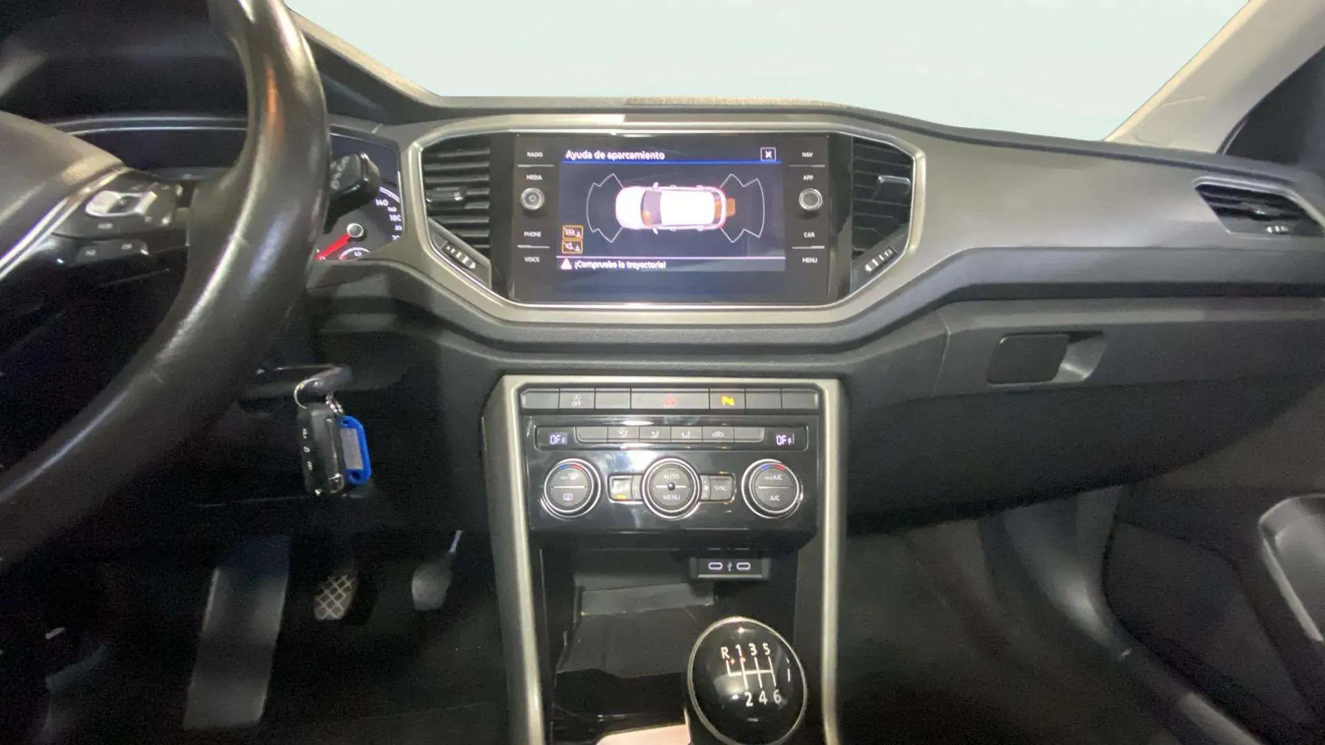 Volkswagen T-Roc Advance 1.0 TSI - foto 21