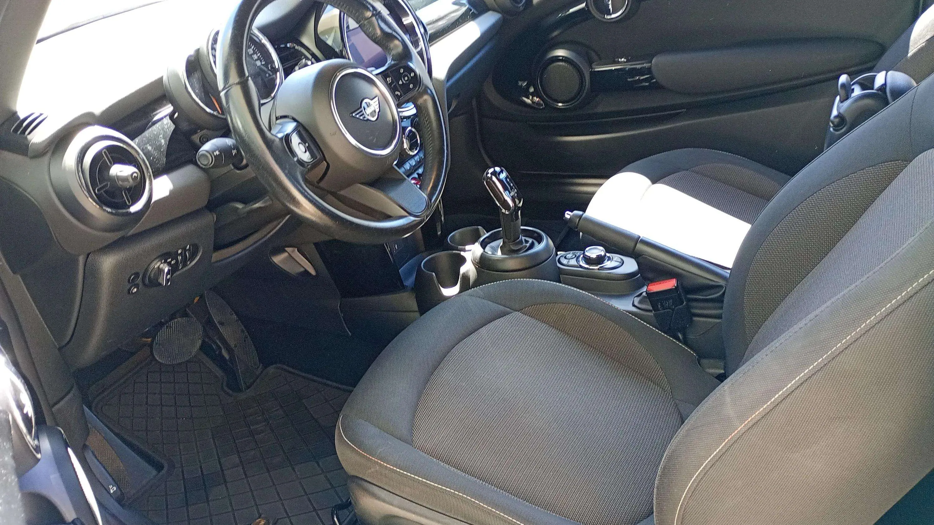 MINI Cooper Cabrio - foto 10