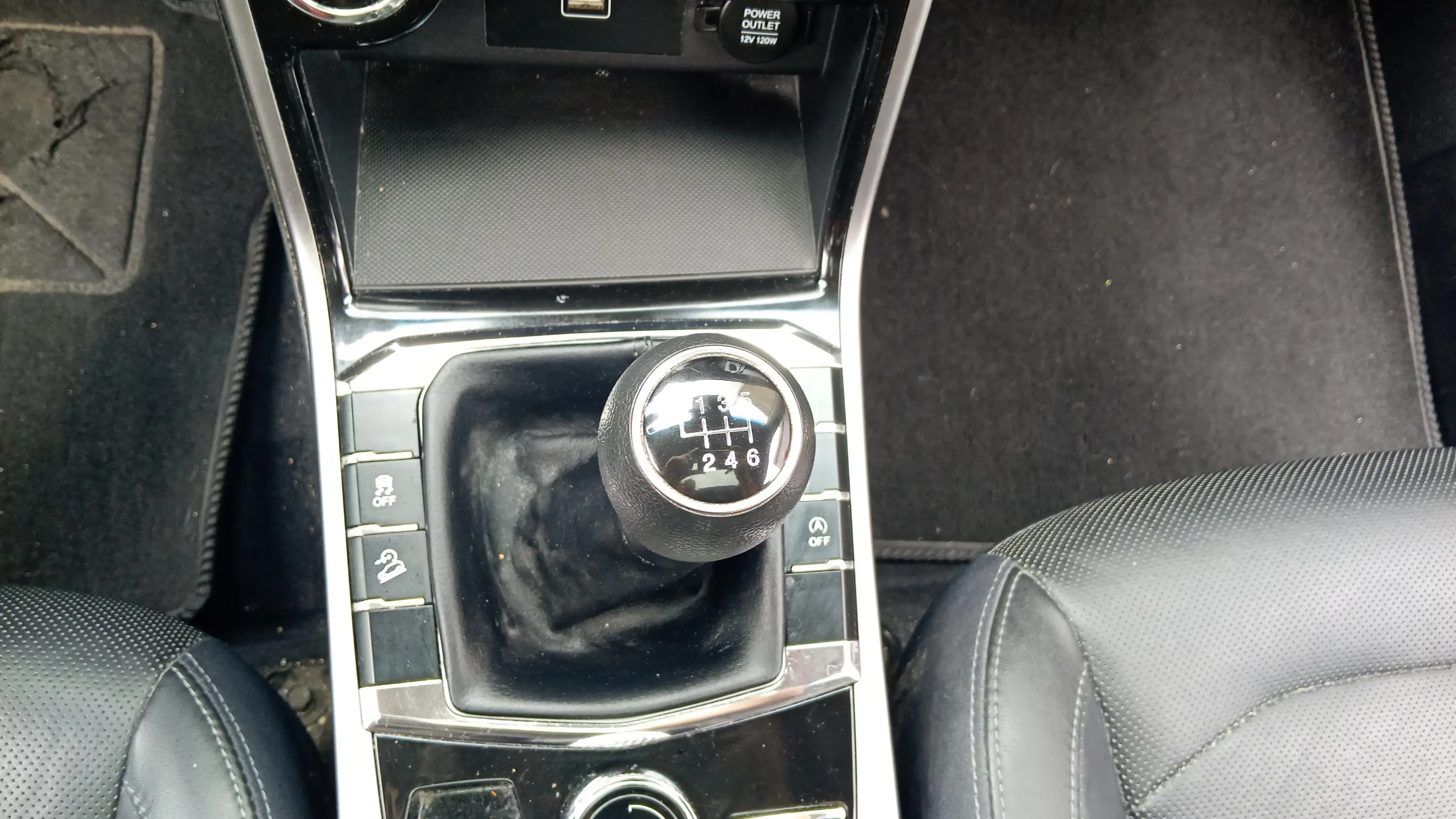 SsangYong Korando G15T LP Premium - foto 21