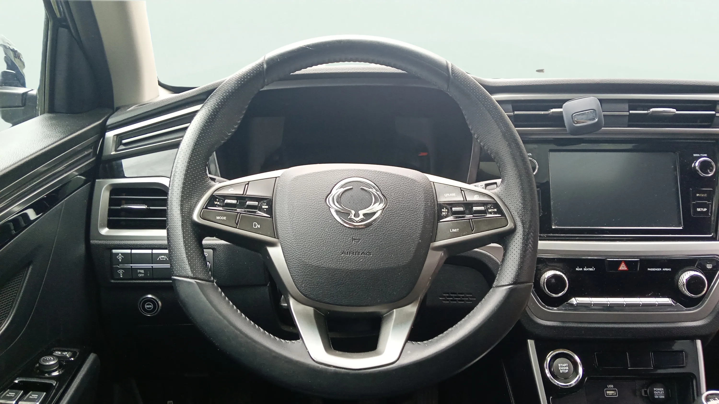 SsangYong Korando G15T LP Premium - foto 12