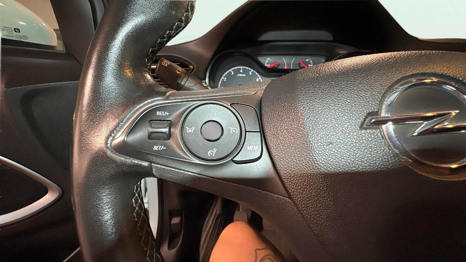 Opel Crossland 1.2T Excellence - foto 13