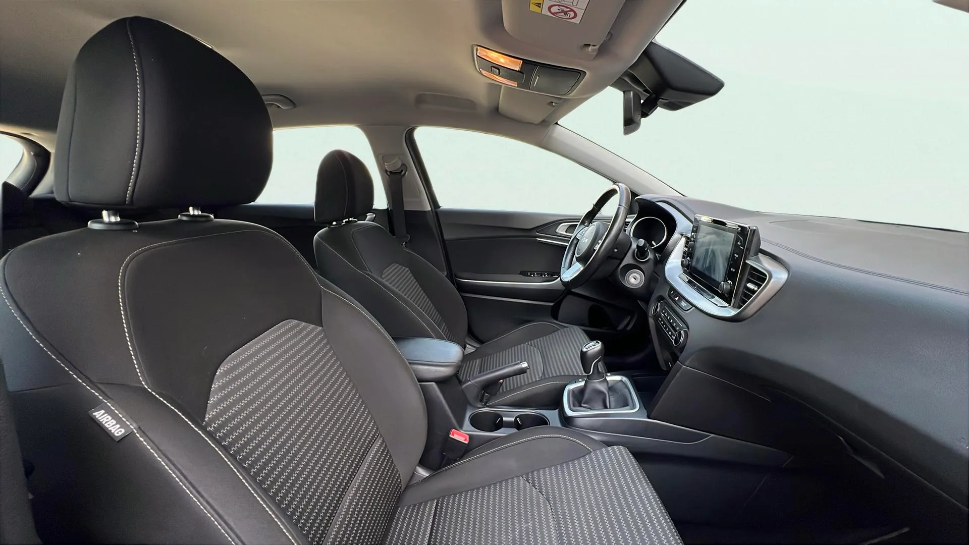 Kia Ceed 1.6 MHEV iMT Concept - foto 14