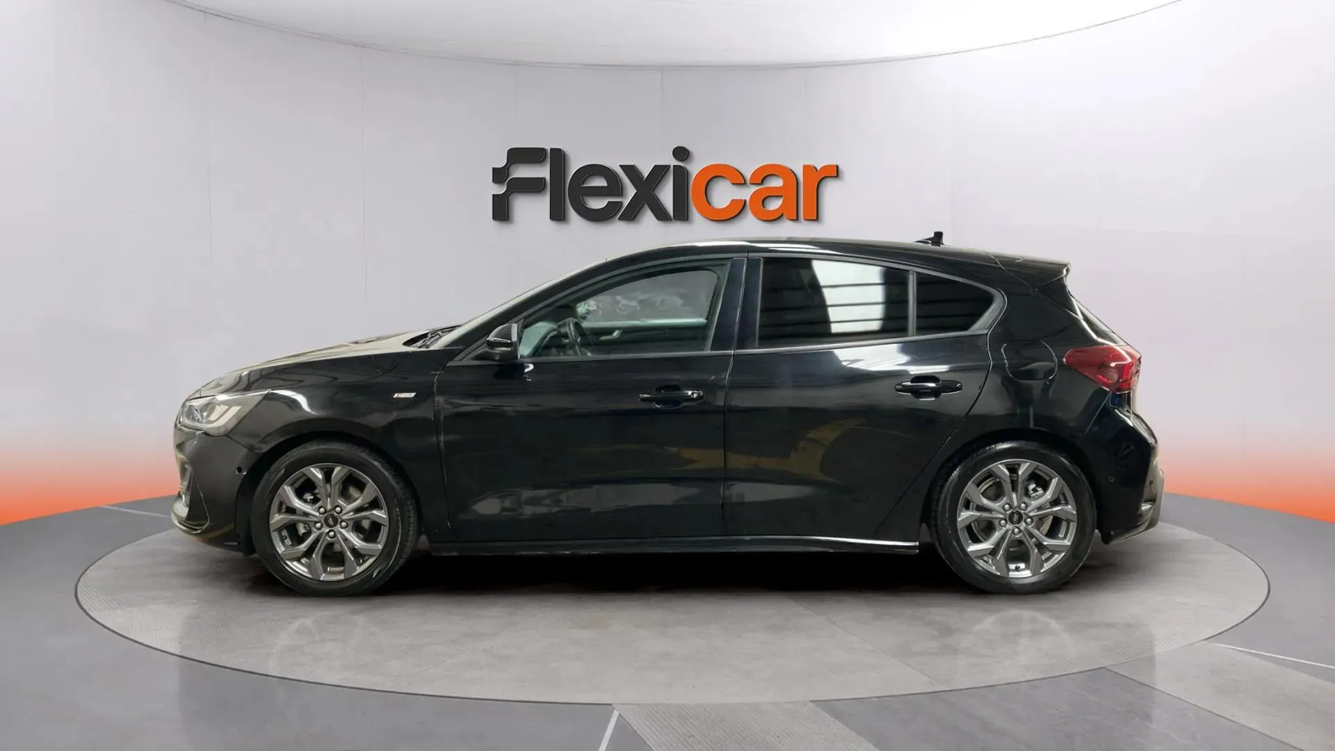 Ford Focus 1.0 EcoBoost MHEV ST-Line SB - foto 4