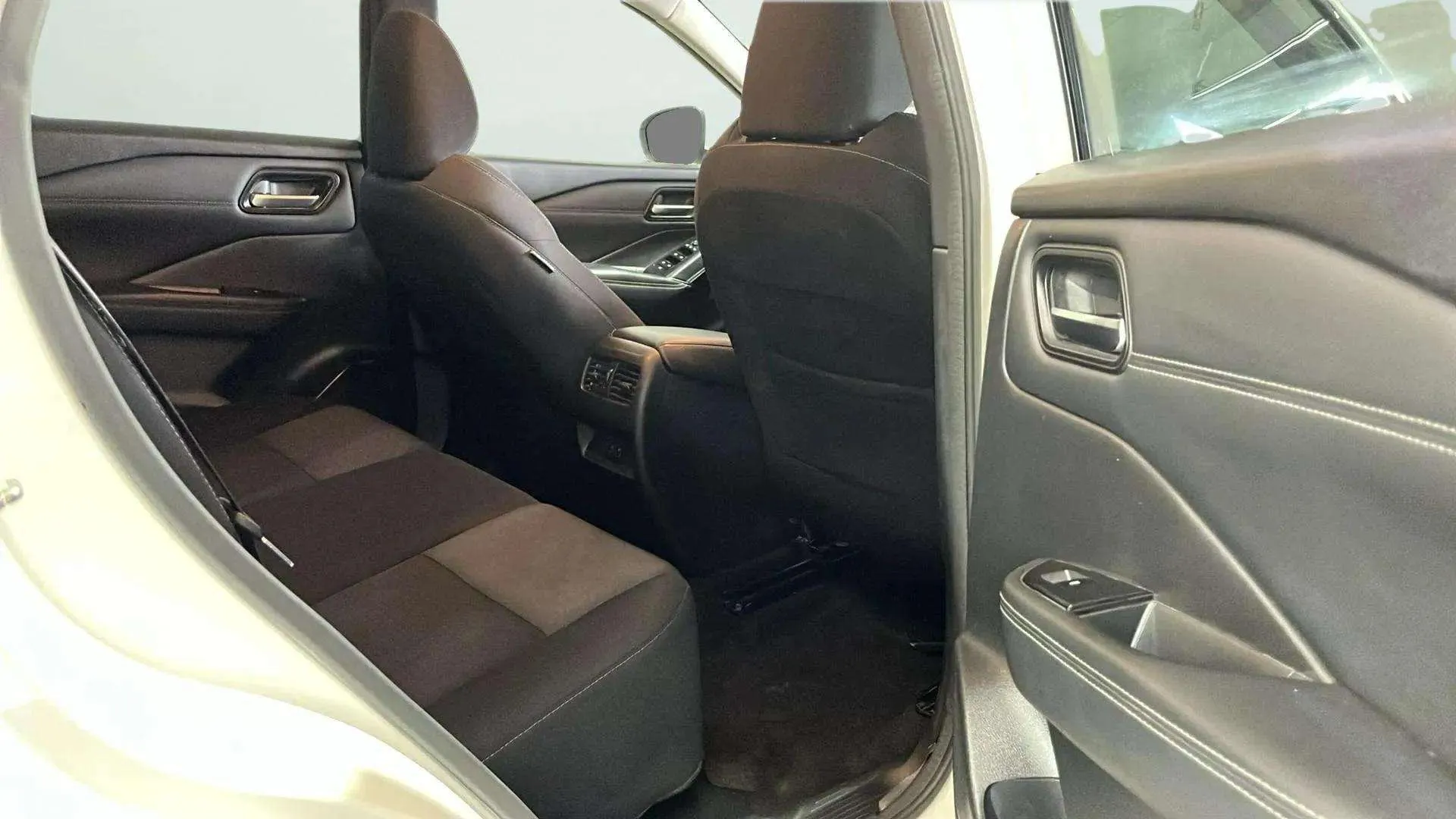 Nissan Qashqai DIG-T mHEV Xtronic 4x4 N-Connecta - foto 14