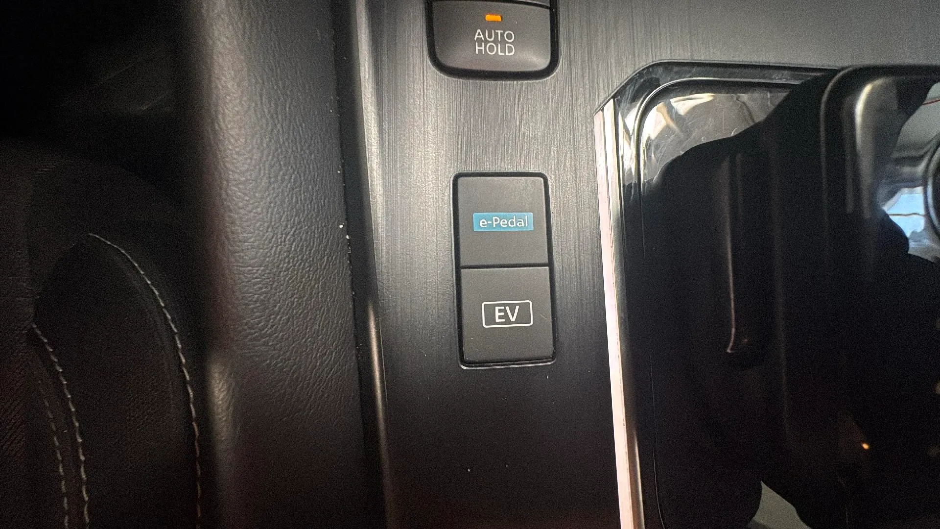 Nissan Qashqai DIG-T Xtronic N-Connecta - foto 22