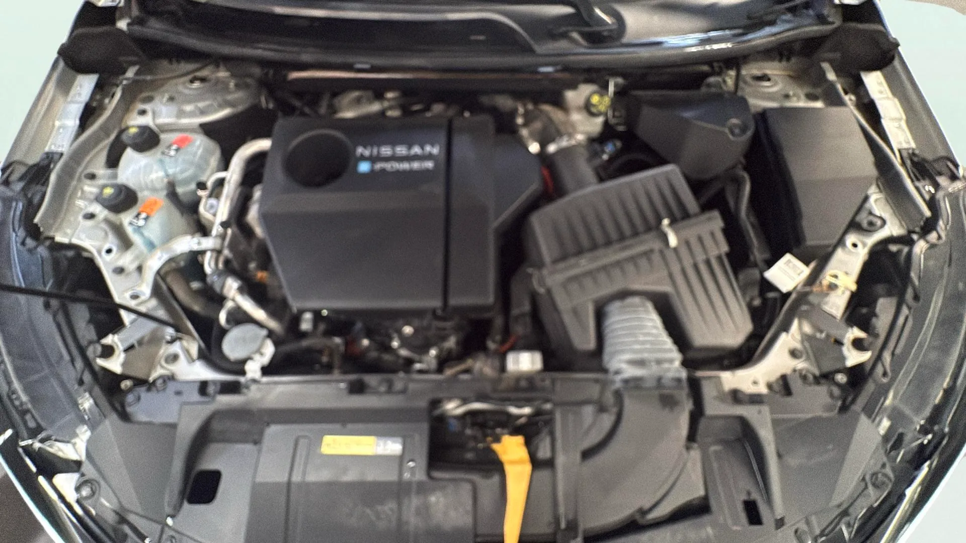 Nissan Qashqai DIG-T Xtronic N-Connecta - foto 24