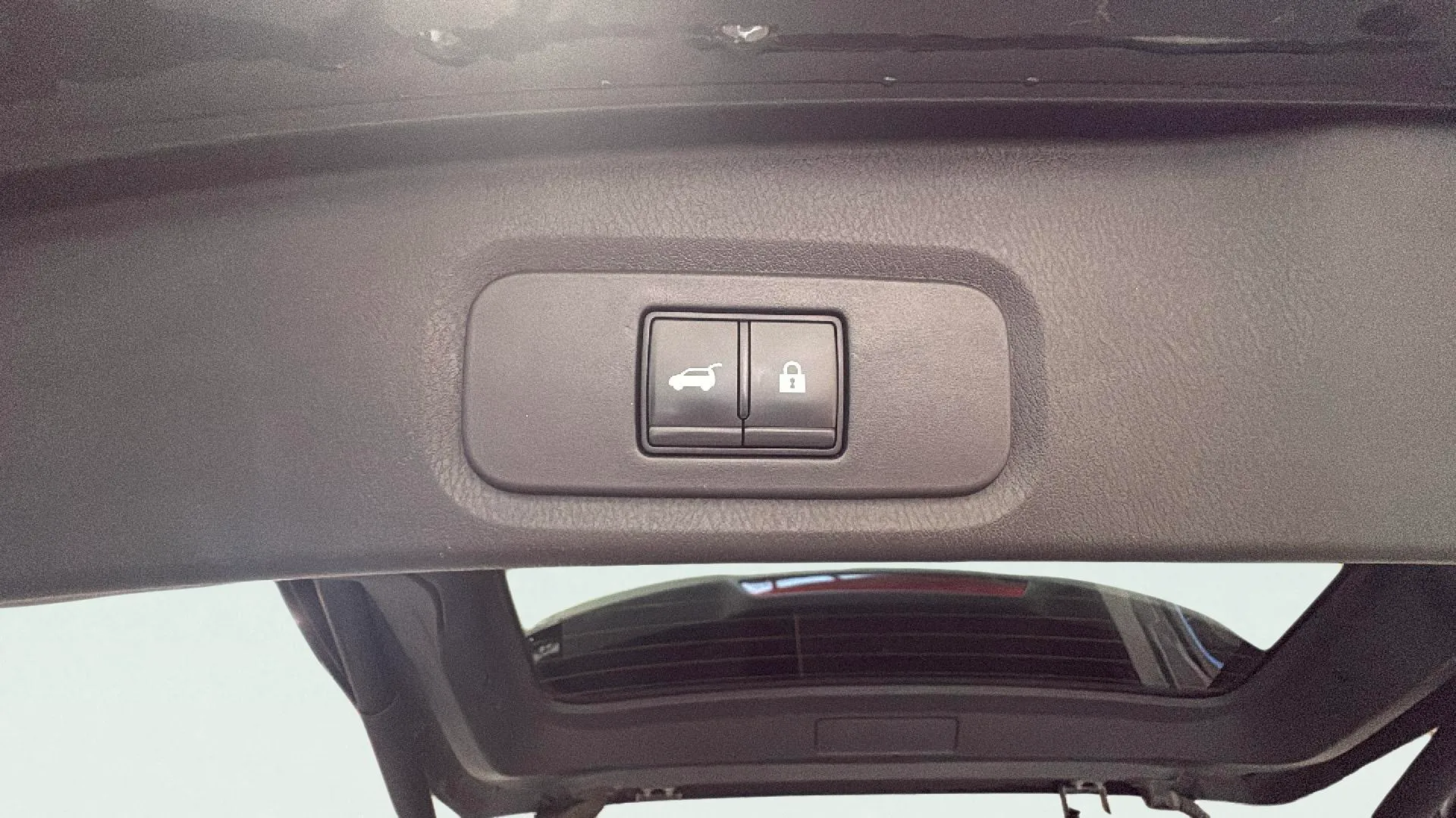 Nissan Qashqai DIG-T Xtronic N-Connecta - foto 9