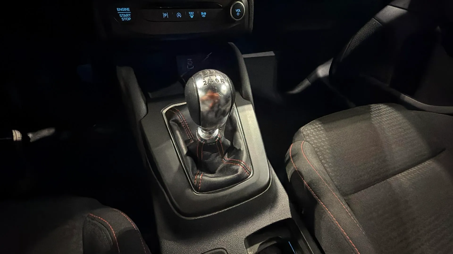 Ford Focus 1.0 EcoBoost MHEV ST-Line Style SIP SB - foto 18