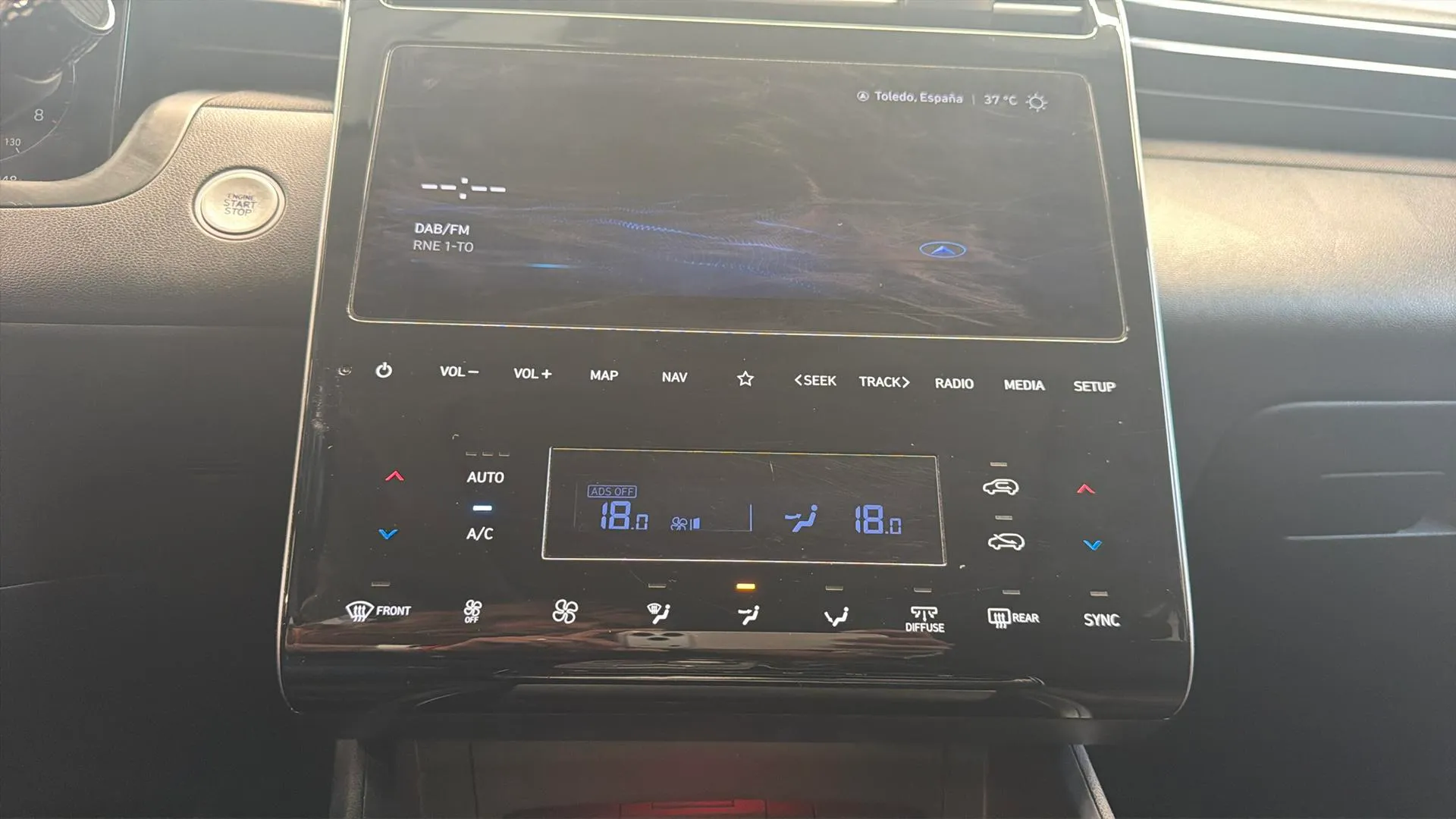 Hyundai Tucson 1.6 T-GDi 48V Tecno Sky DCT - foto 14