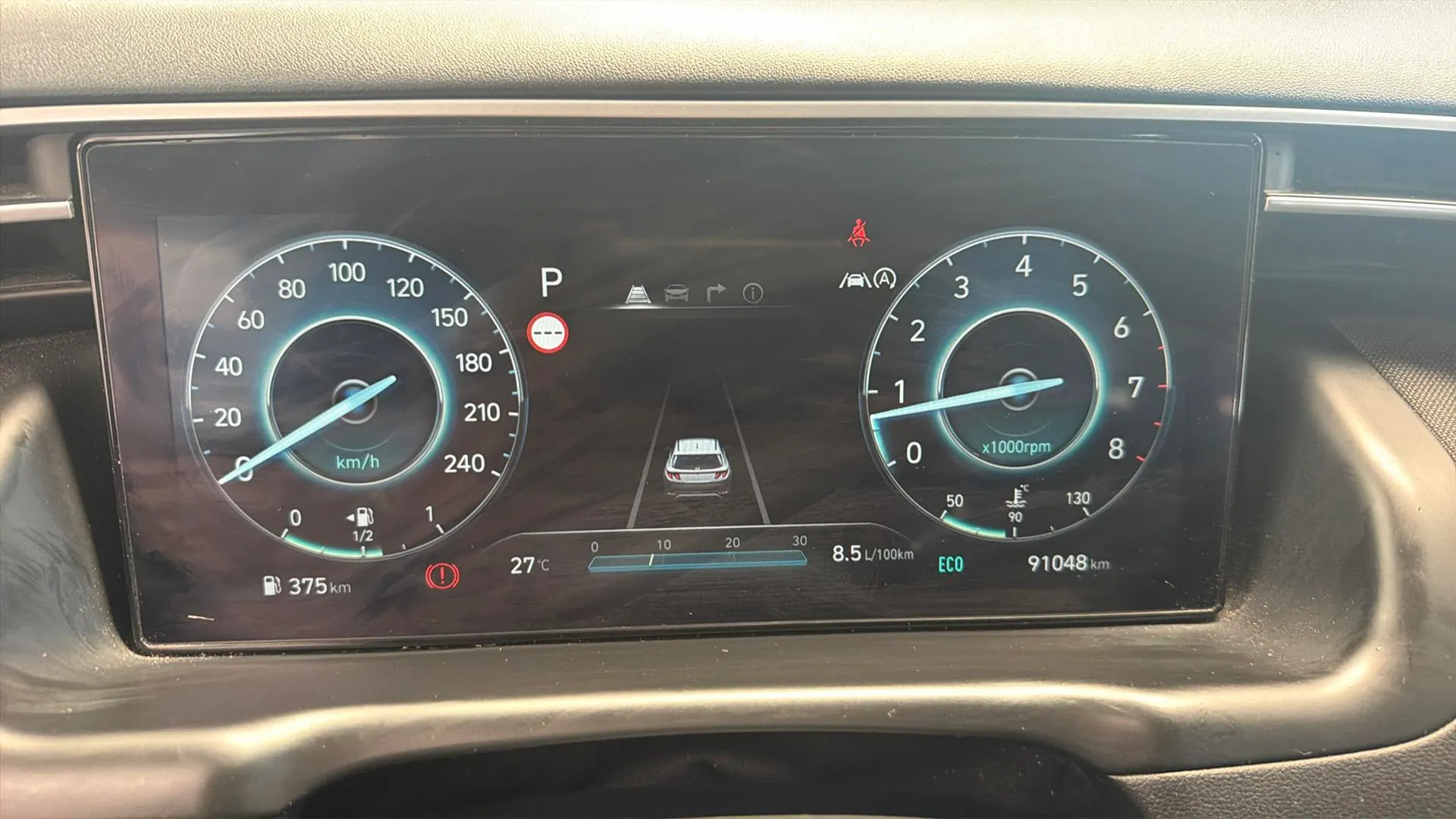 Hyundai Tucson 1.6 T-GDi 48V Tecno Sky DCT - foto 12