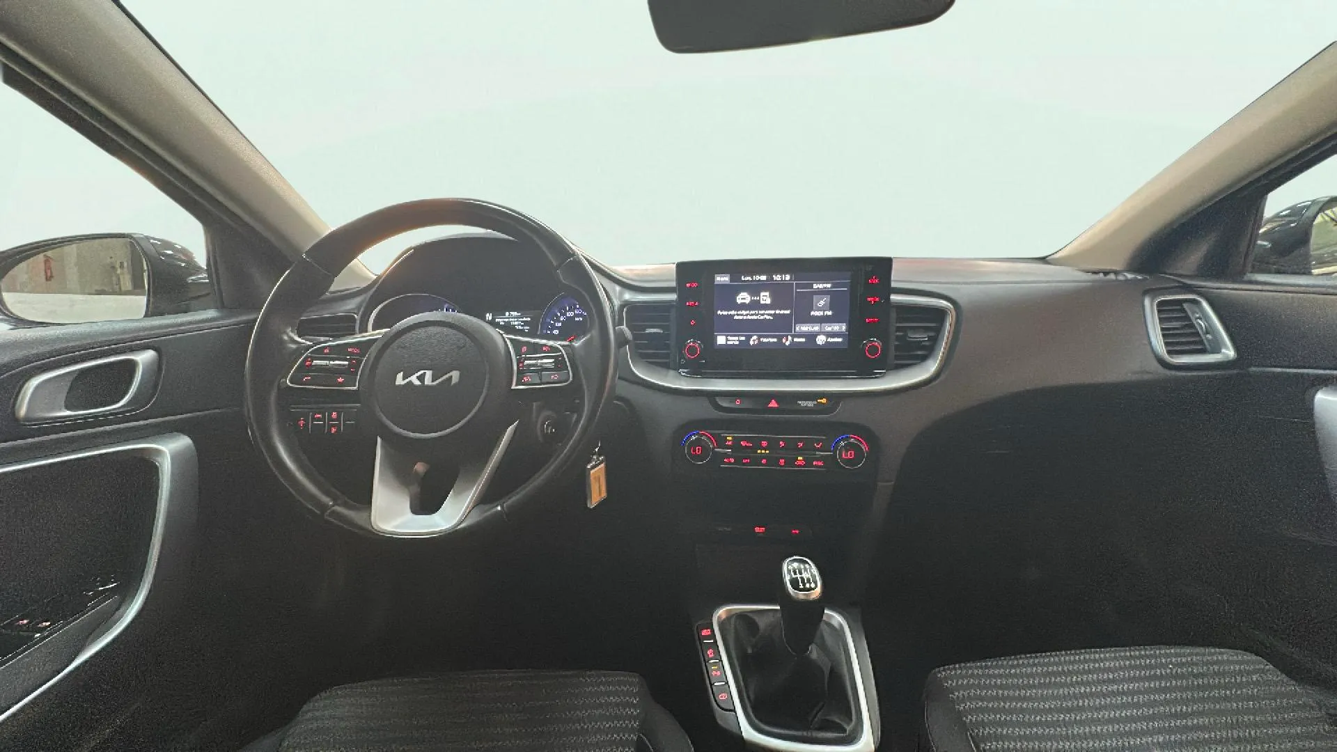 Kia Ceed 1.6 MHEV iMT Drive - foto 11