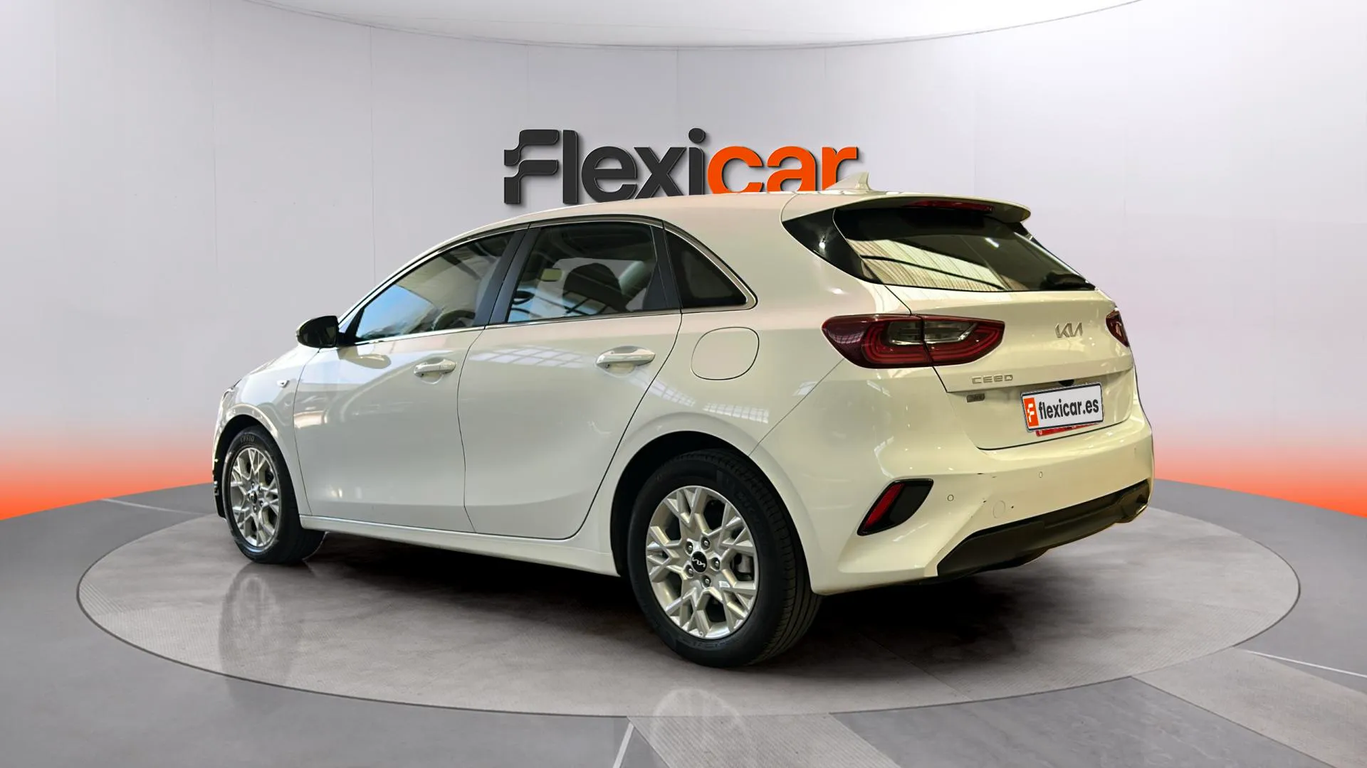 Kia Ceed 1.6 MHEV iMT Drive - foto 4