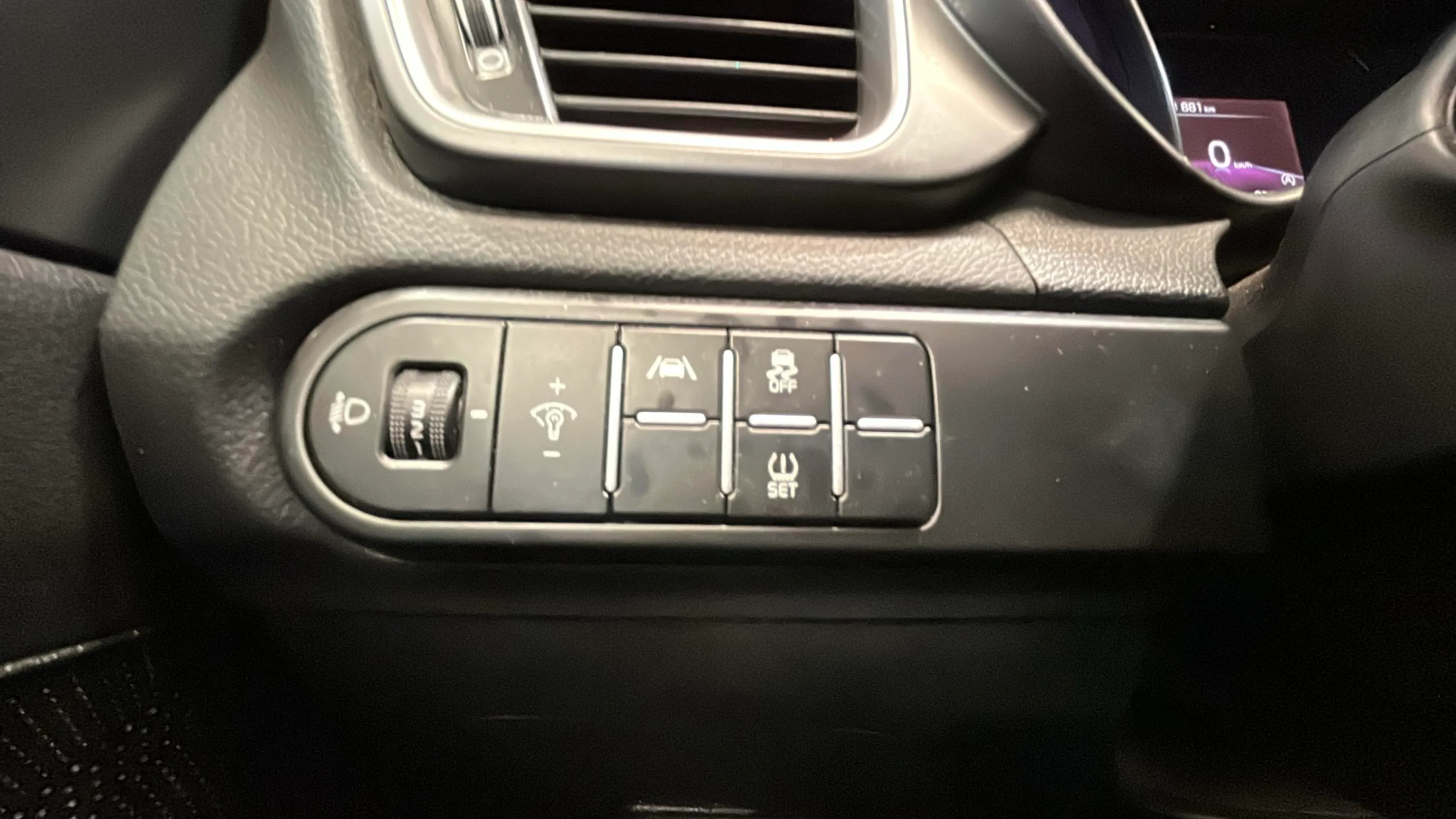 Kia Ceed 1.6 MHEV iMT Drive - foto 18