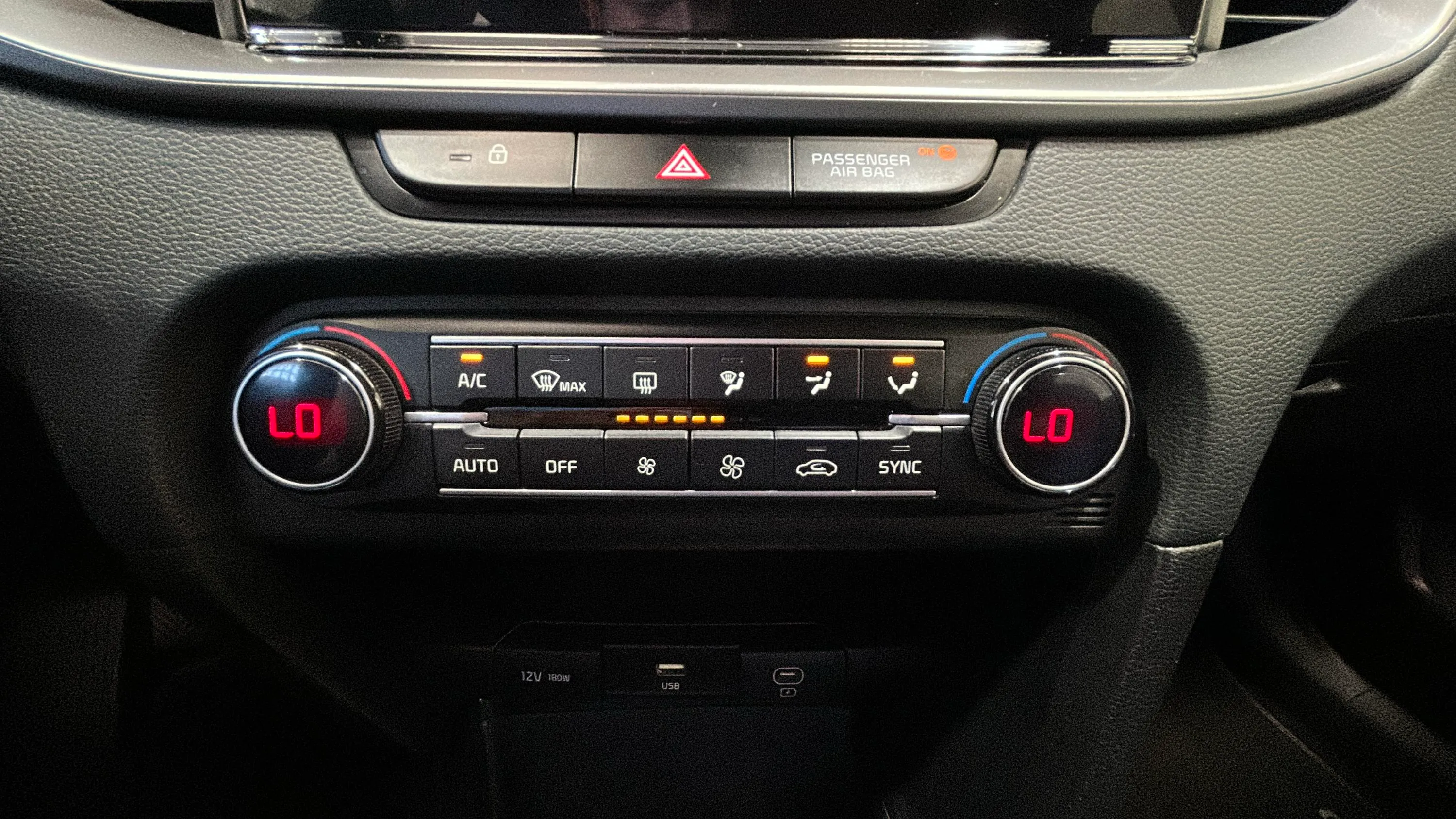Kia Ceed 1.6 MHEV iMT Drive - foto 21