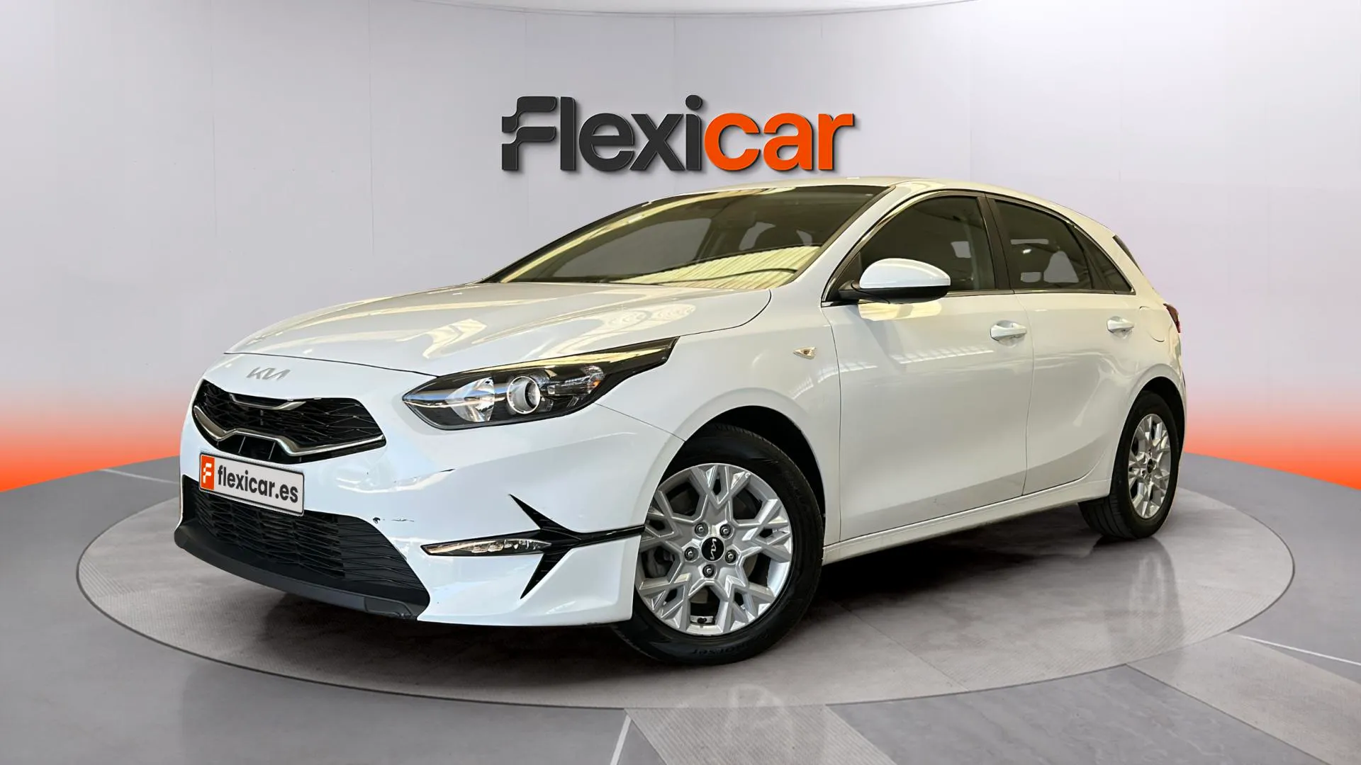 Kia Ceed 1.6 MHEV iMT Drive - foto 3