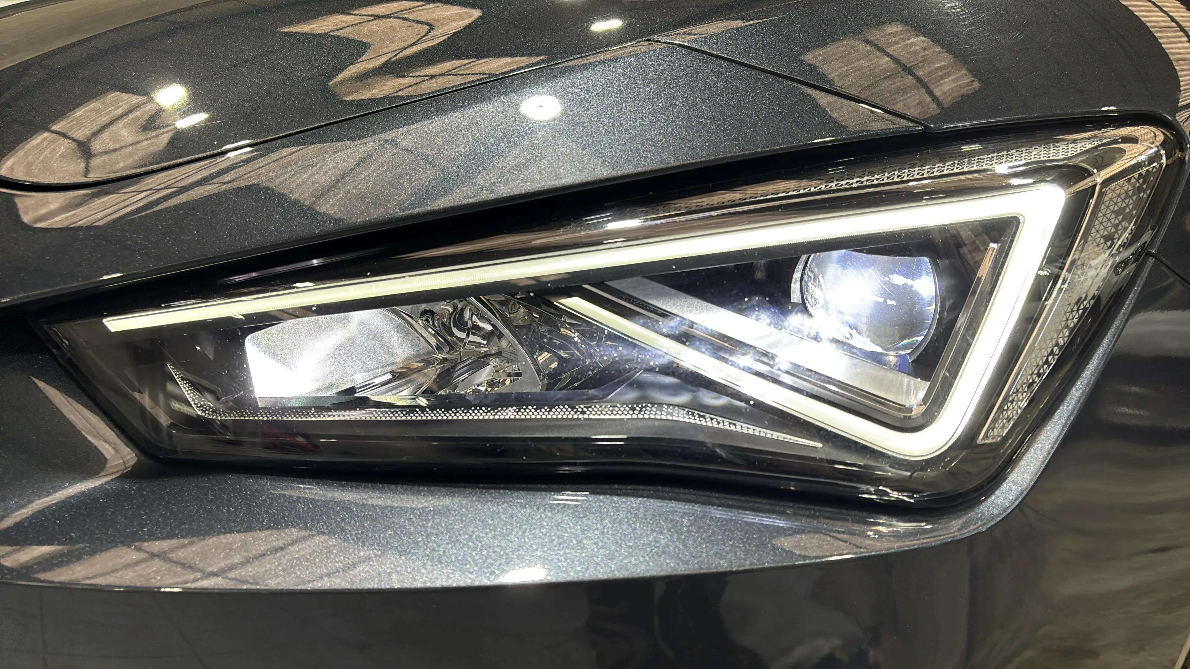 SEAT León SP 1.5 eTSI DSG FR - foto 19