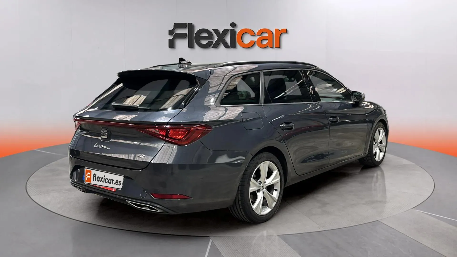 SEAT León SP 1.5 eTSI DSG FR - foto 7