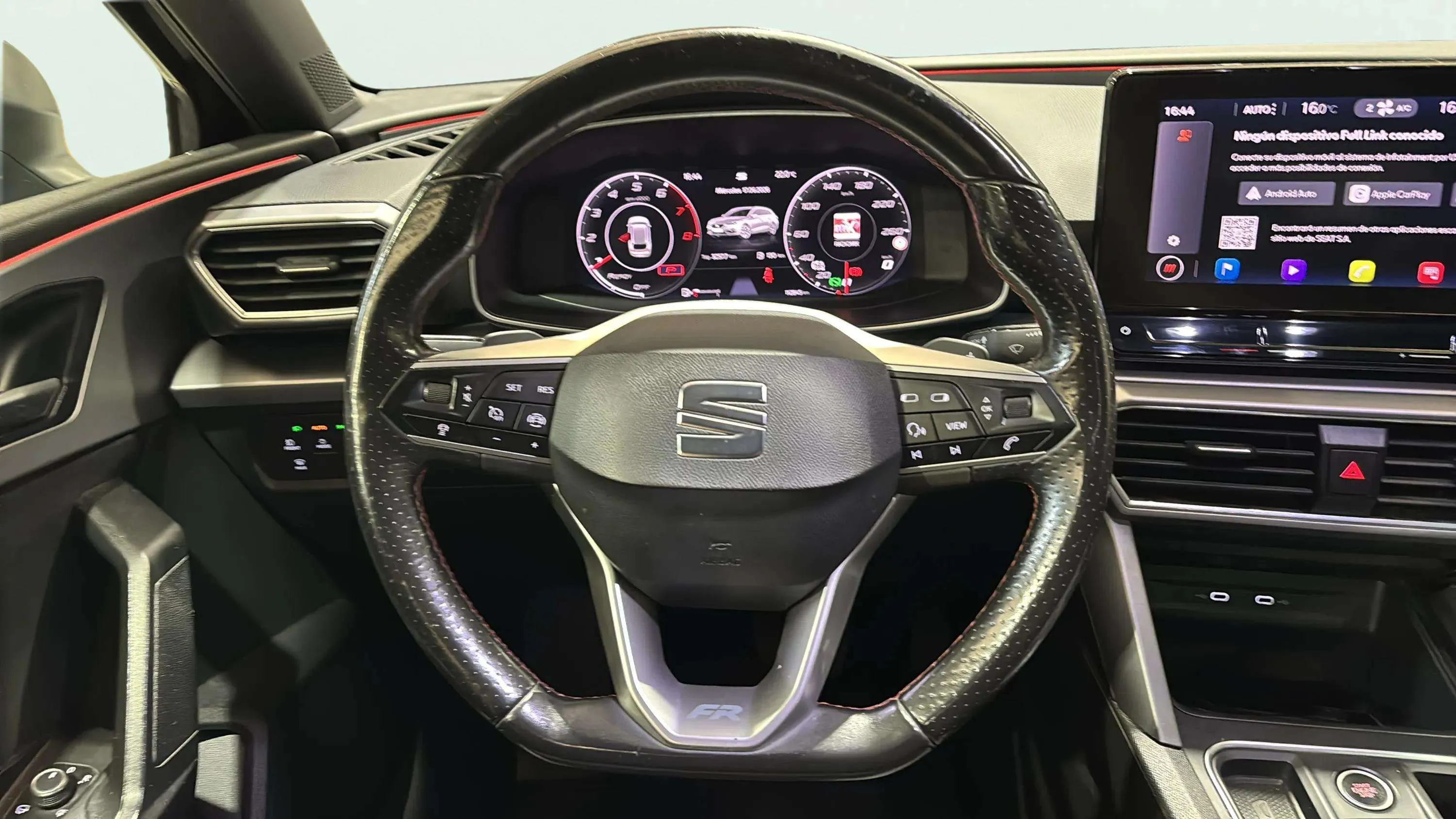 SEAT León SP 1.5 eTSI DSG FR - foto 11