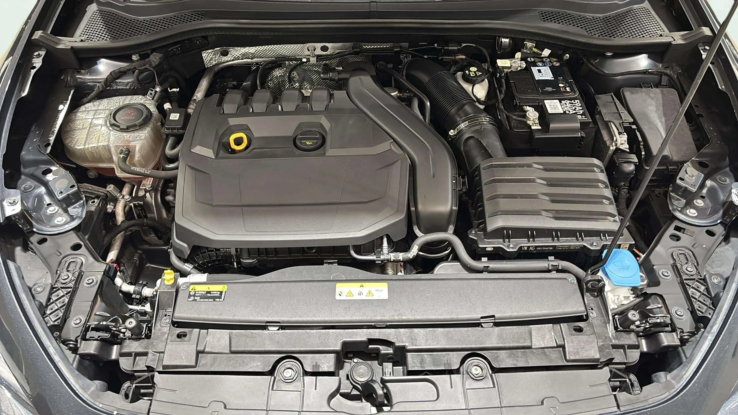SEAT León SP 1.5 eTSI DSG FR - foto 24