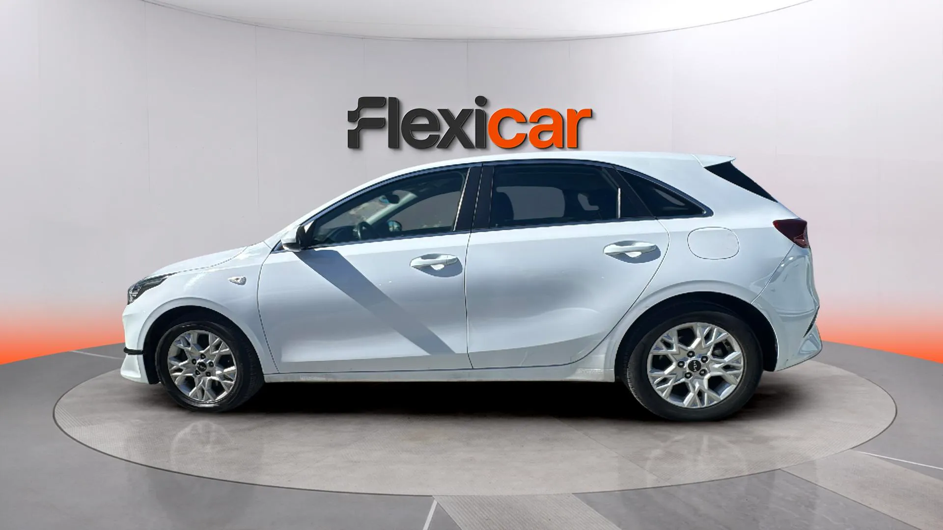 Kia Ceed 1.6 MHEV iMT Drive - foto 5