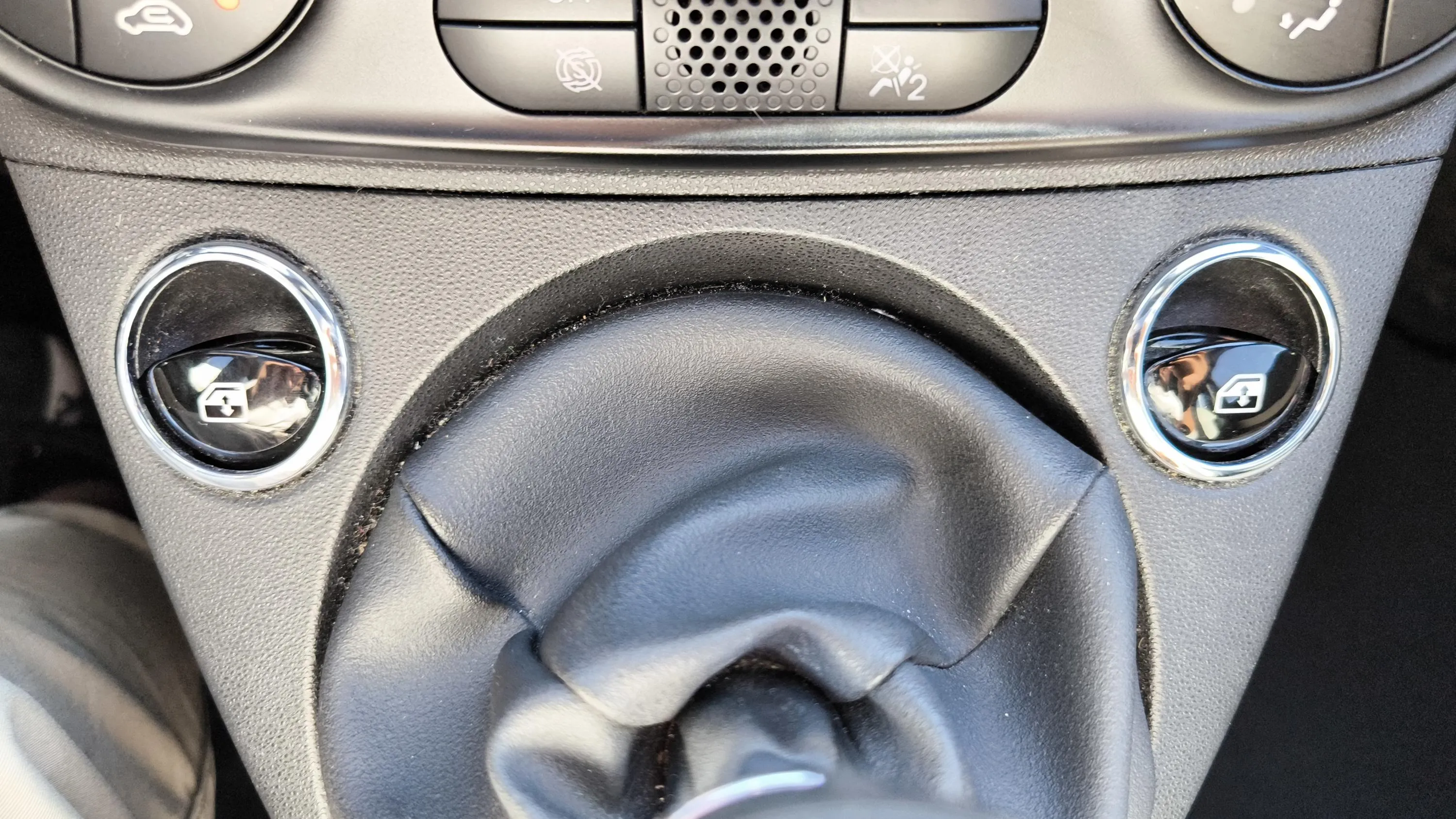 Fiat 500 Dolcevita 1.0 Hybrid - foto 32