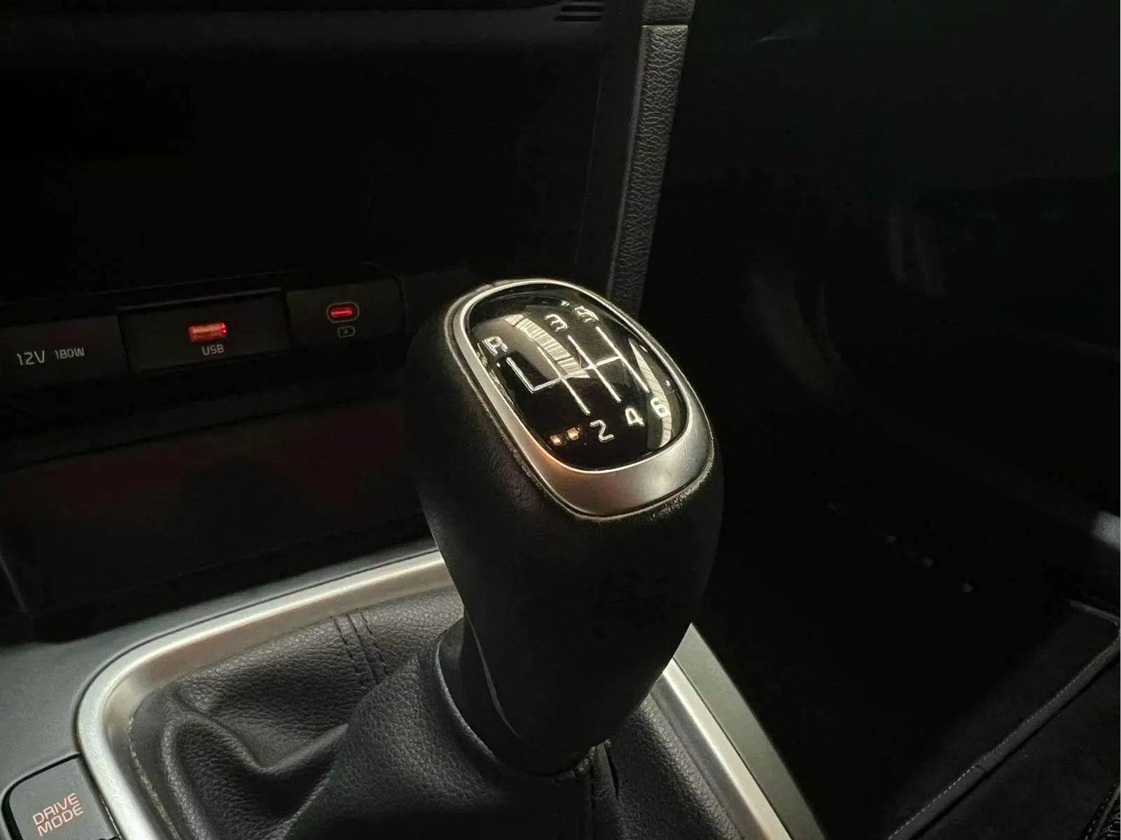 Kia Ceed 1.6 MHEV iMT Drive - foto 17