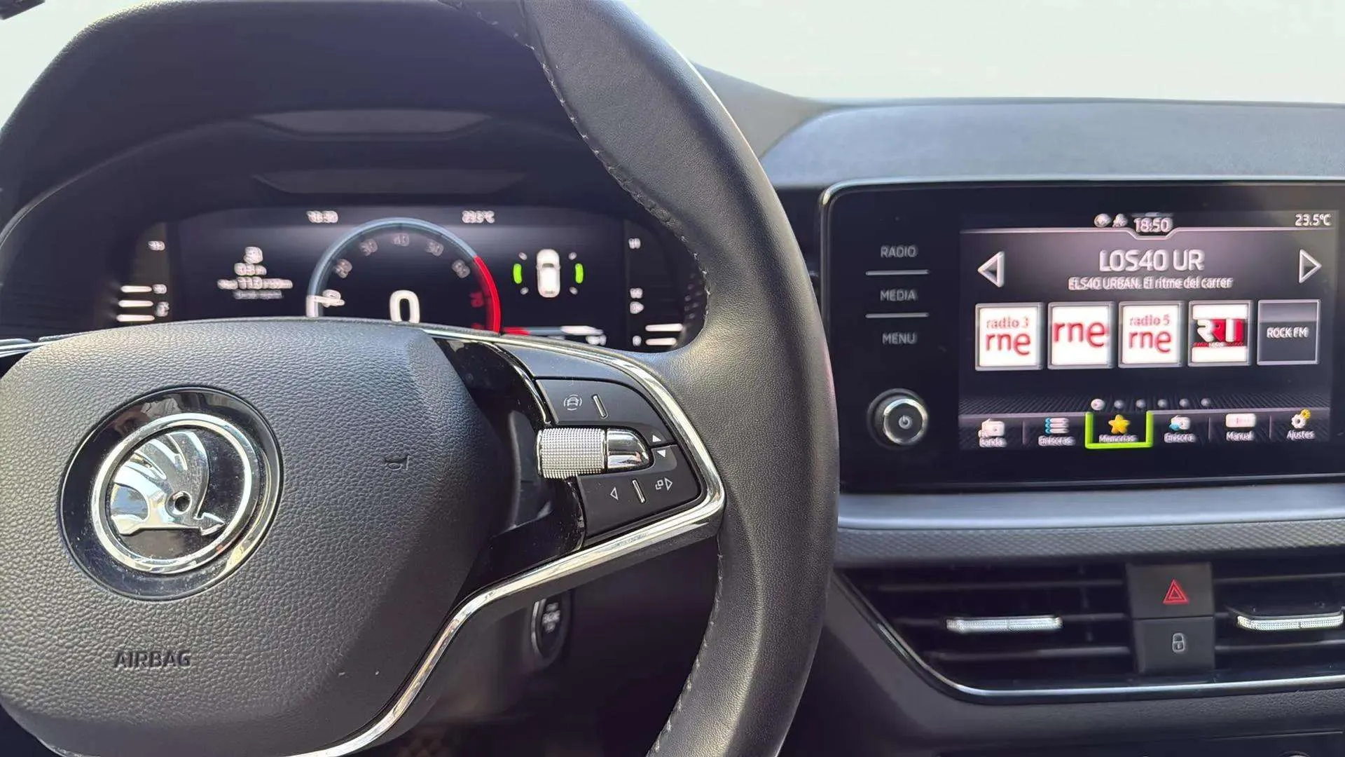 Škoda Scala 1.0 TSI Ambition - foto 16