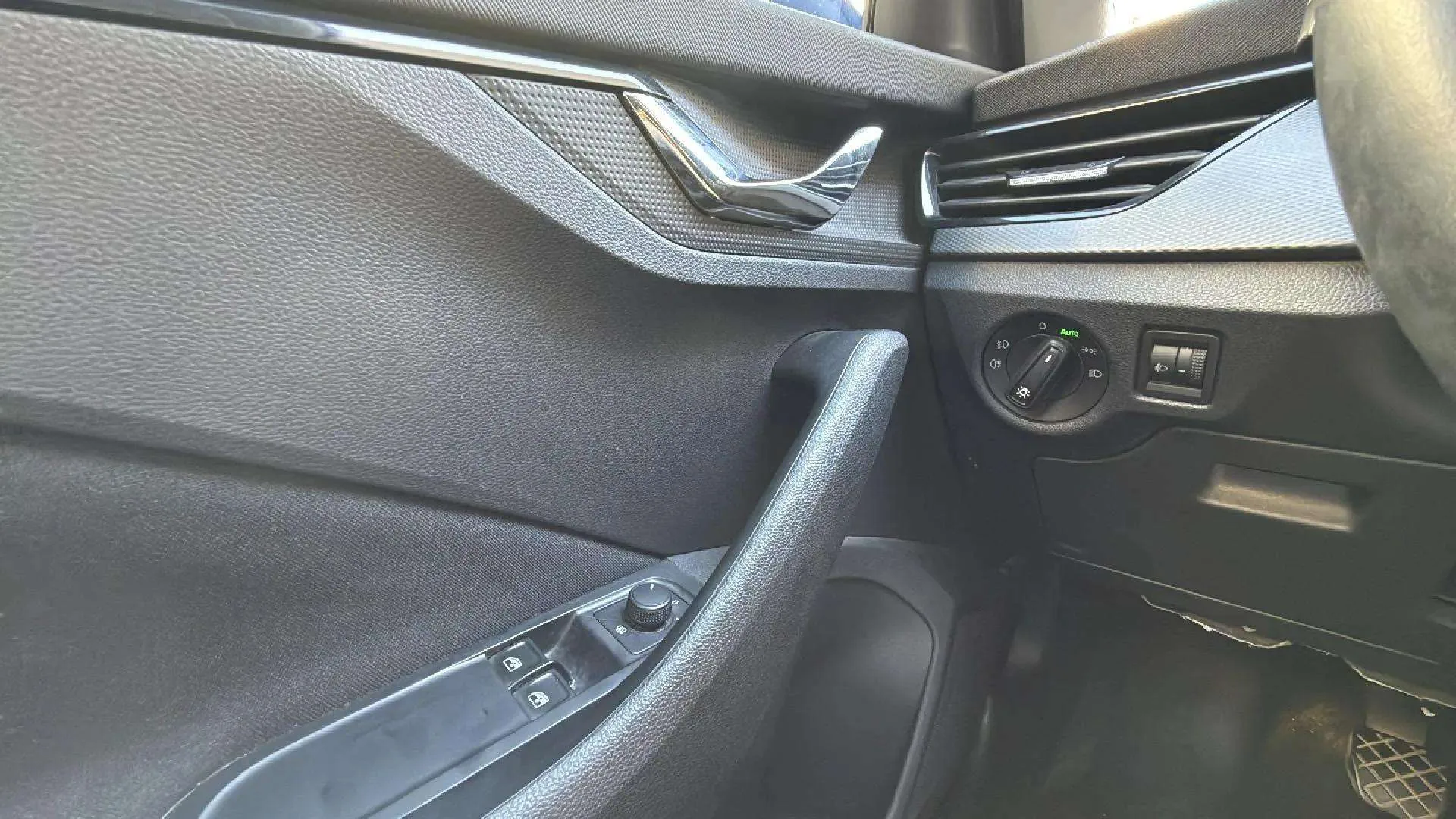 Škoda Scala 1.0 TSI Ambition - foto 13
