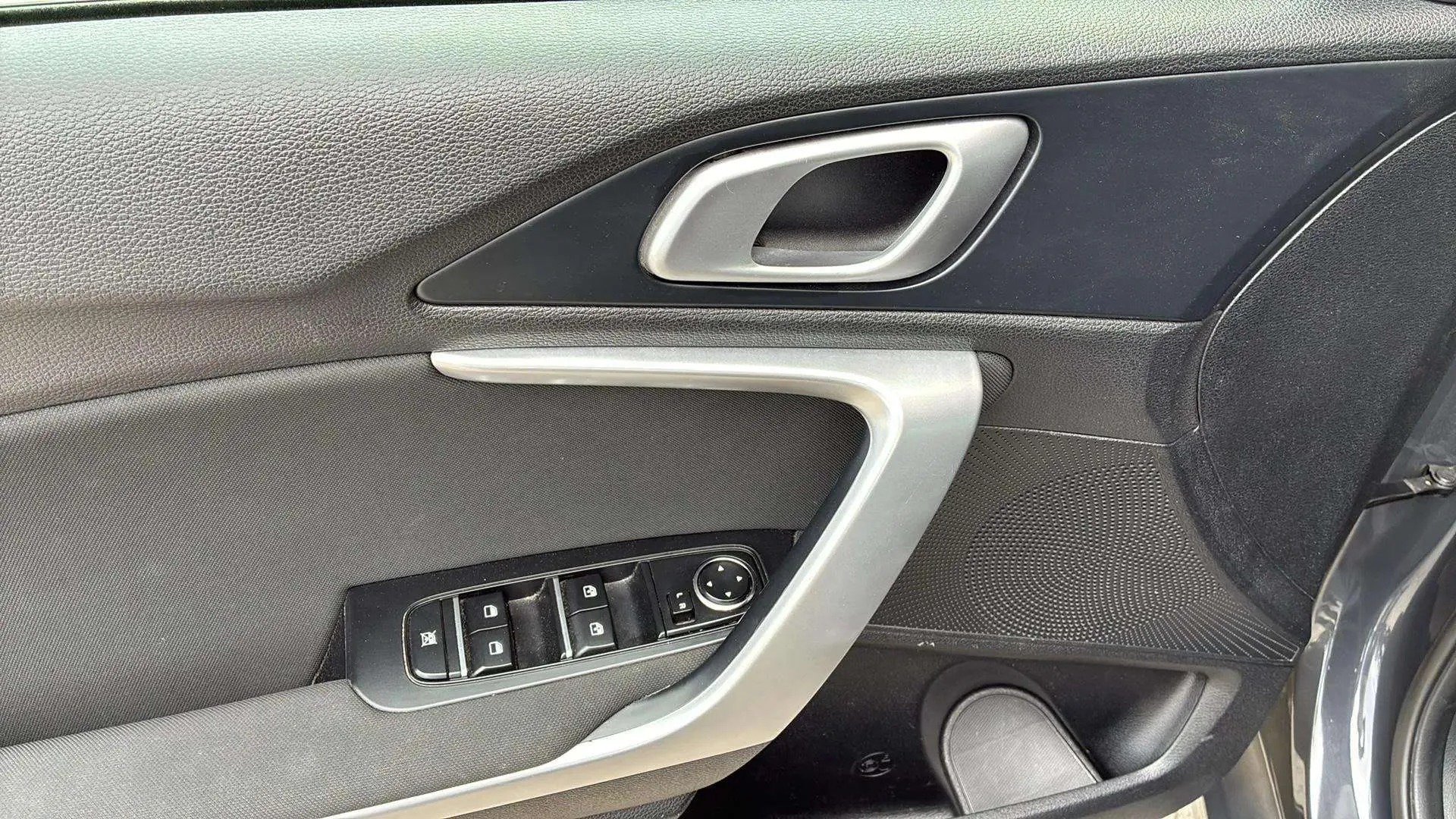 Kia Ceed 1.6 MHEV iMT Drive - foto 12