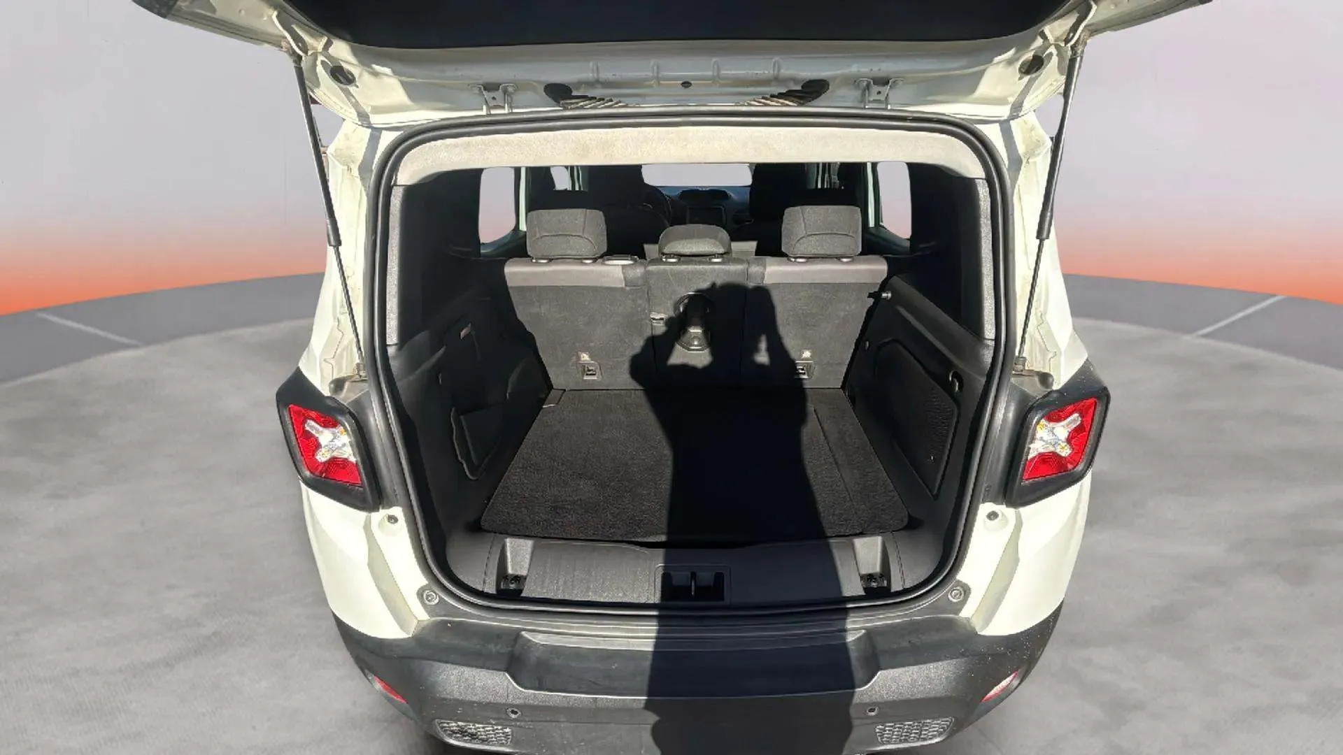 Jeep Renegade 4xe 1.3 PHEV Limited - foto 22