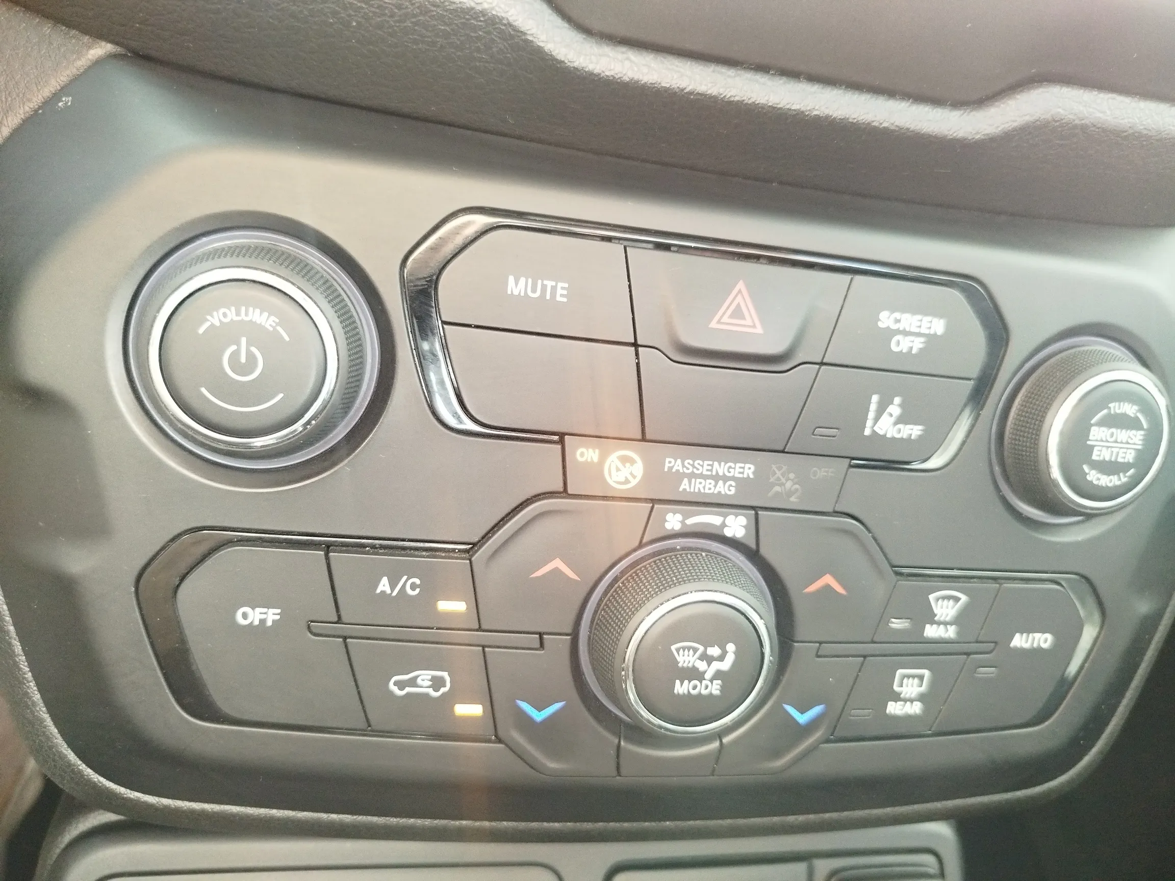 Jeep Renegade 4xe 1.3 PHEV Red - foto 17