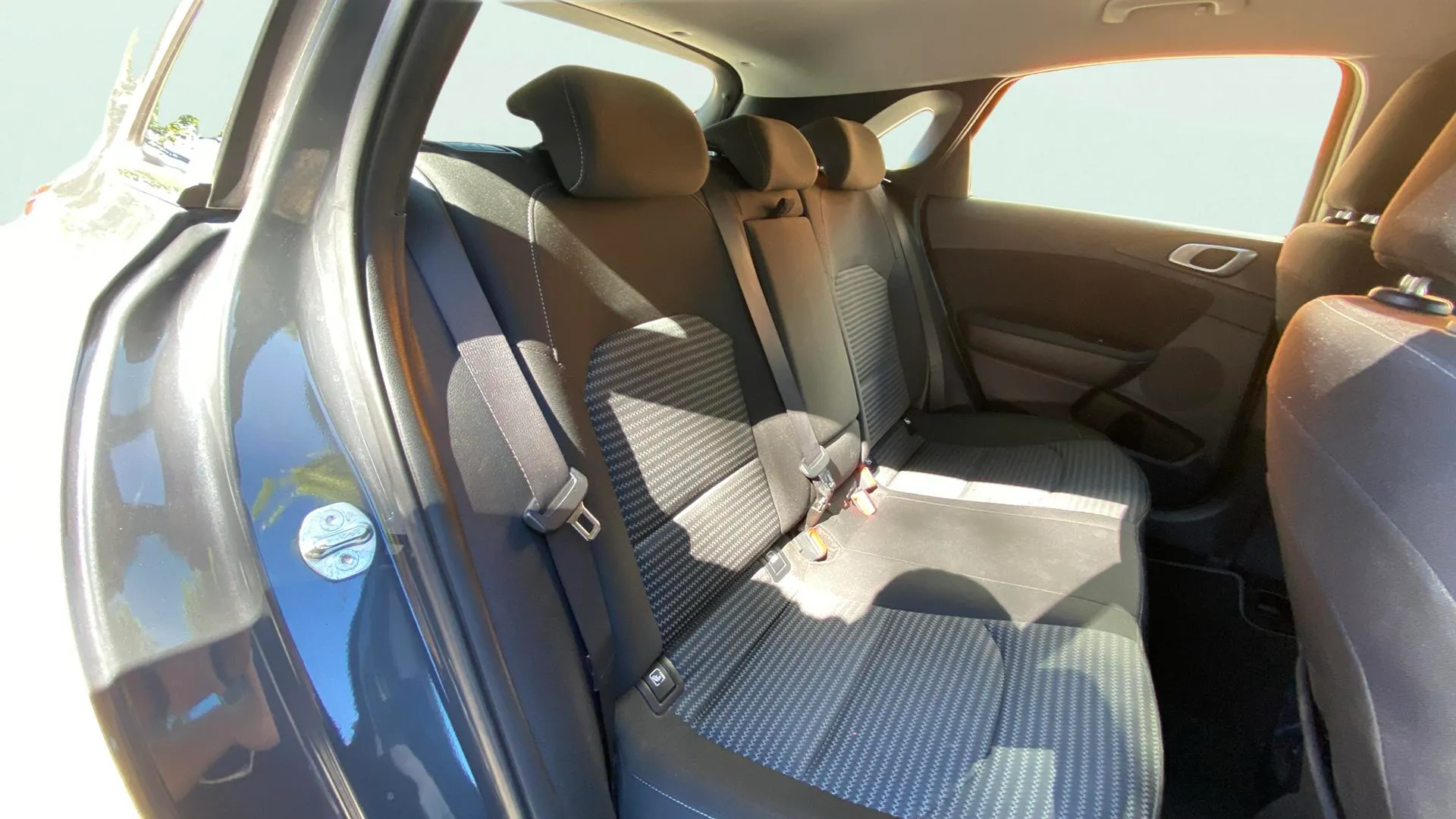 Kia Ceed 1.6 MHEV iMT Drive - foto 19