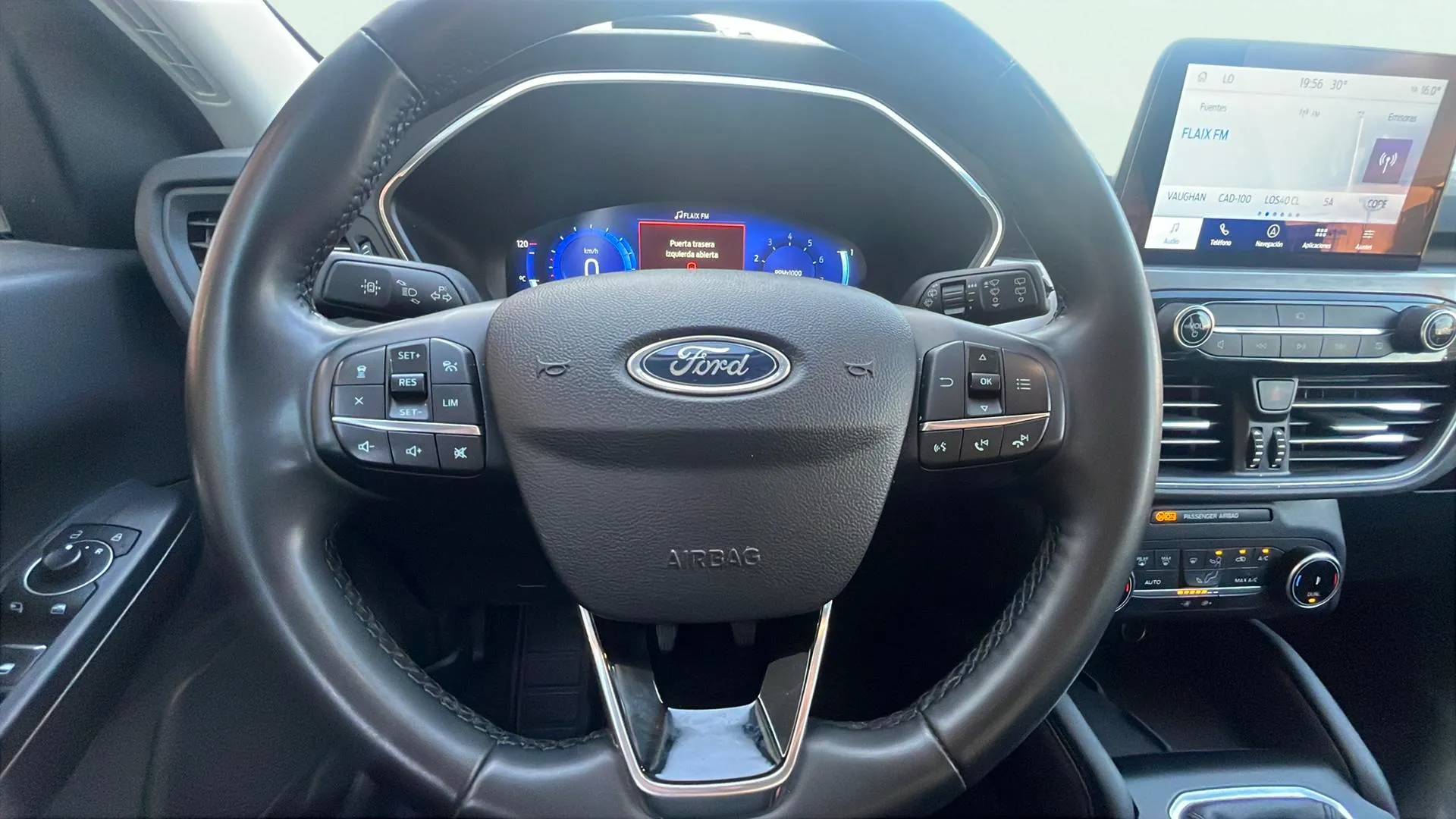 Ford Kuga ST-Line X 1.5T EcoBoost - foto 15