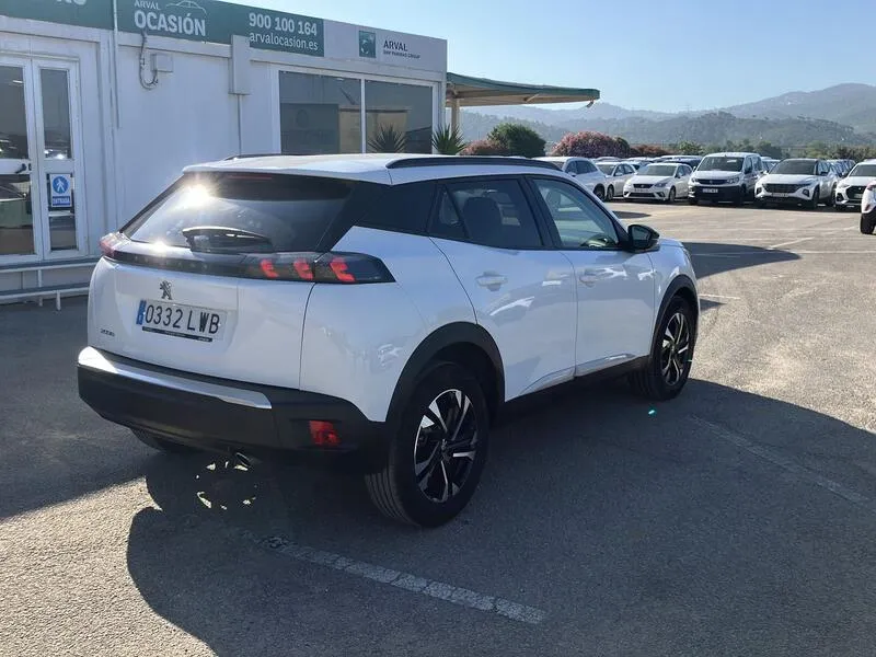 Peugeot 2008 Allure BlueHDi - foto 6