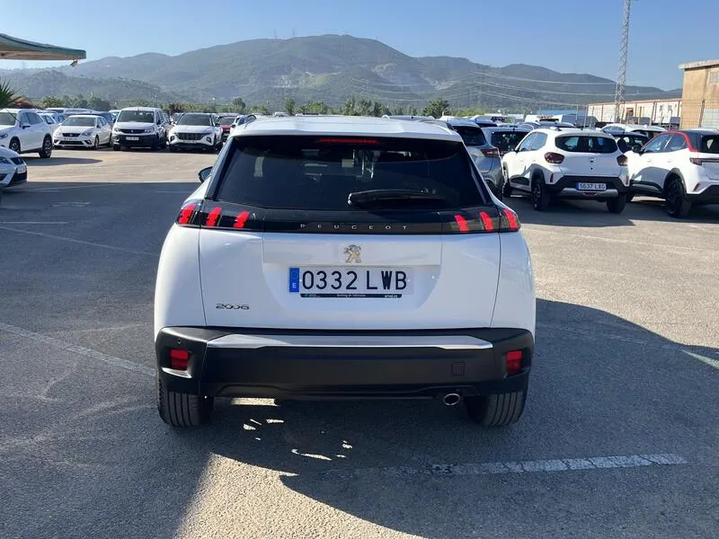 Peugeot 2008 Allure BlueHDi - foto 5